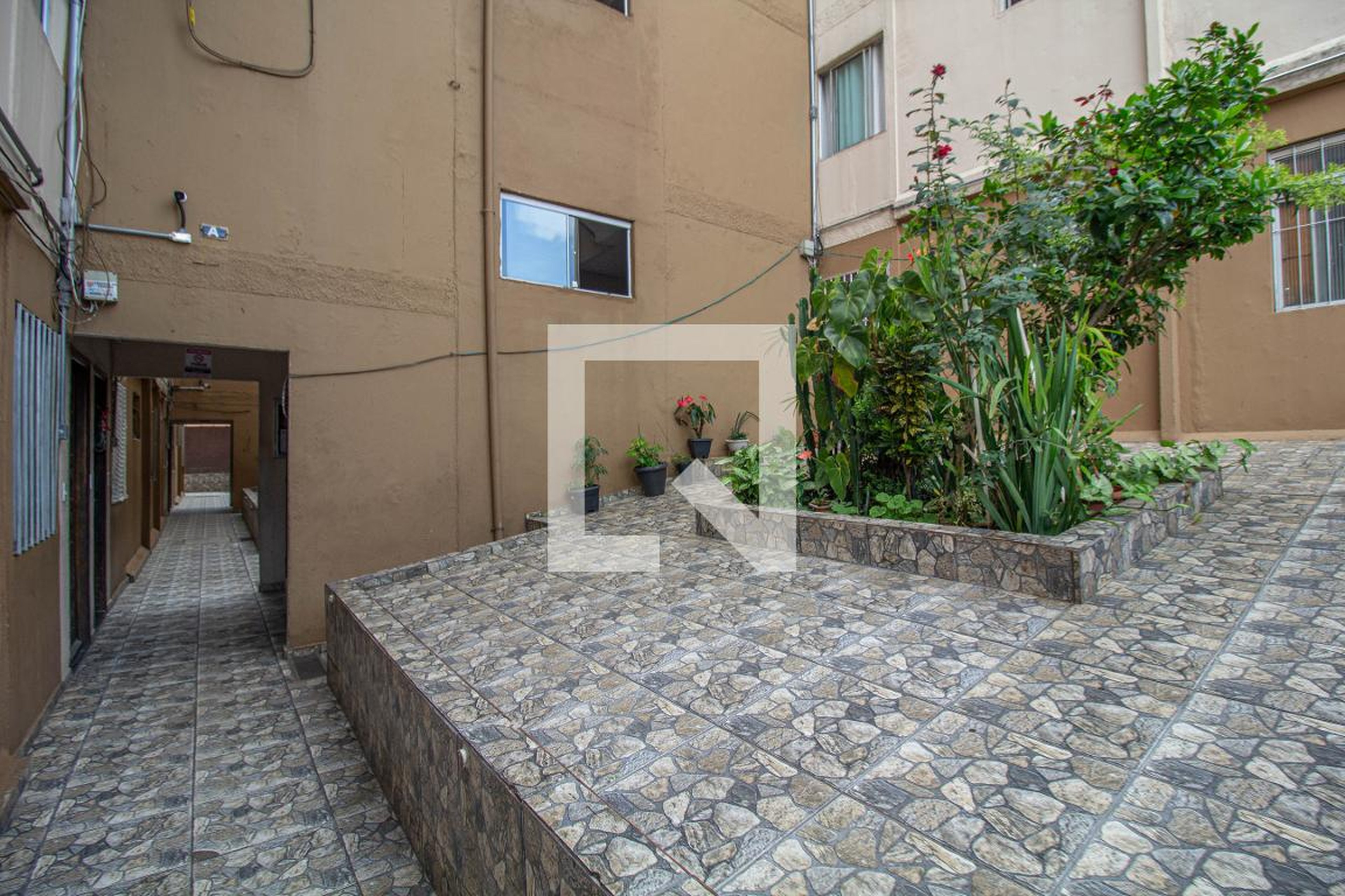 Área comum - Lirios ll