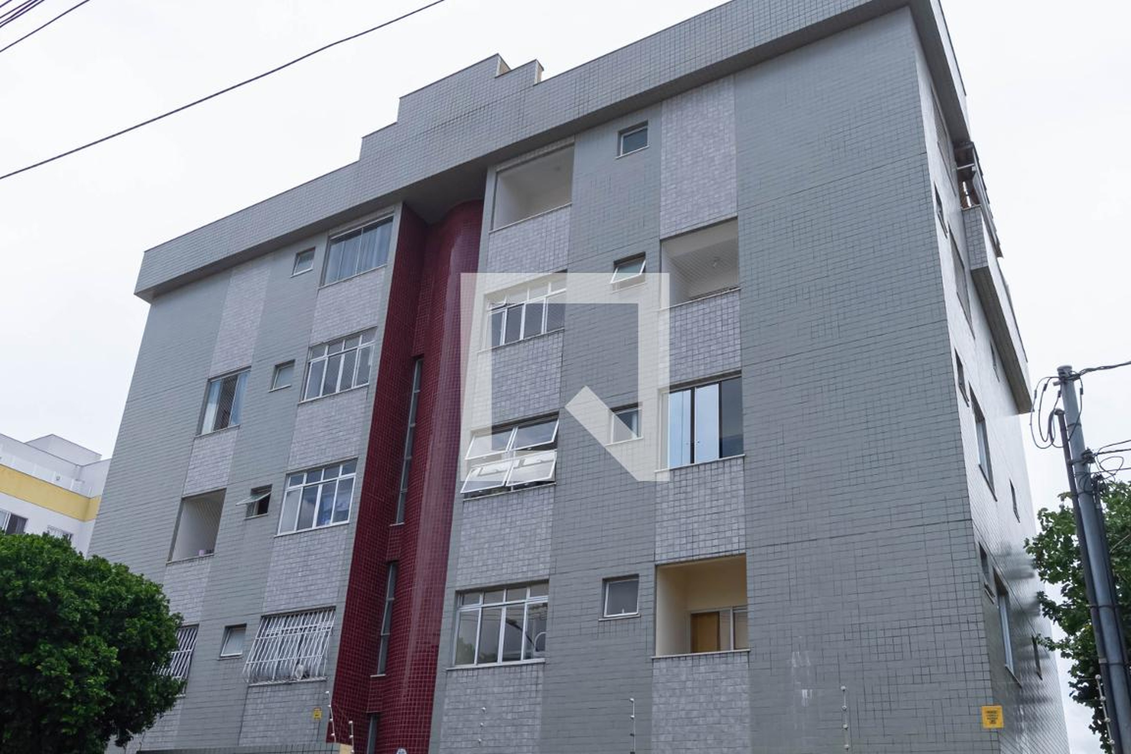 Fachada Condomínio em Rua Pitangui, 2184