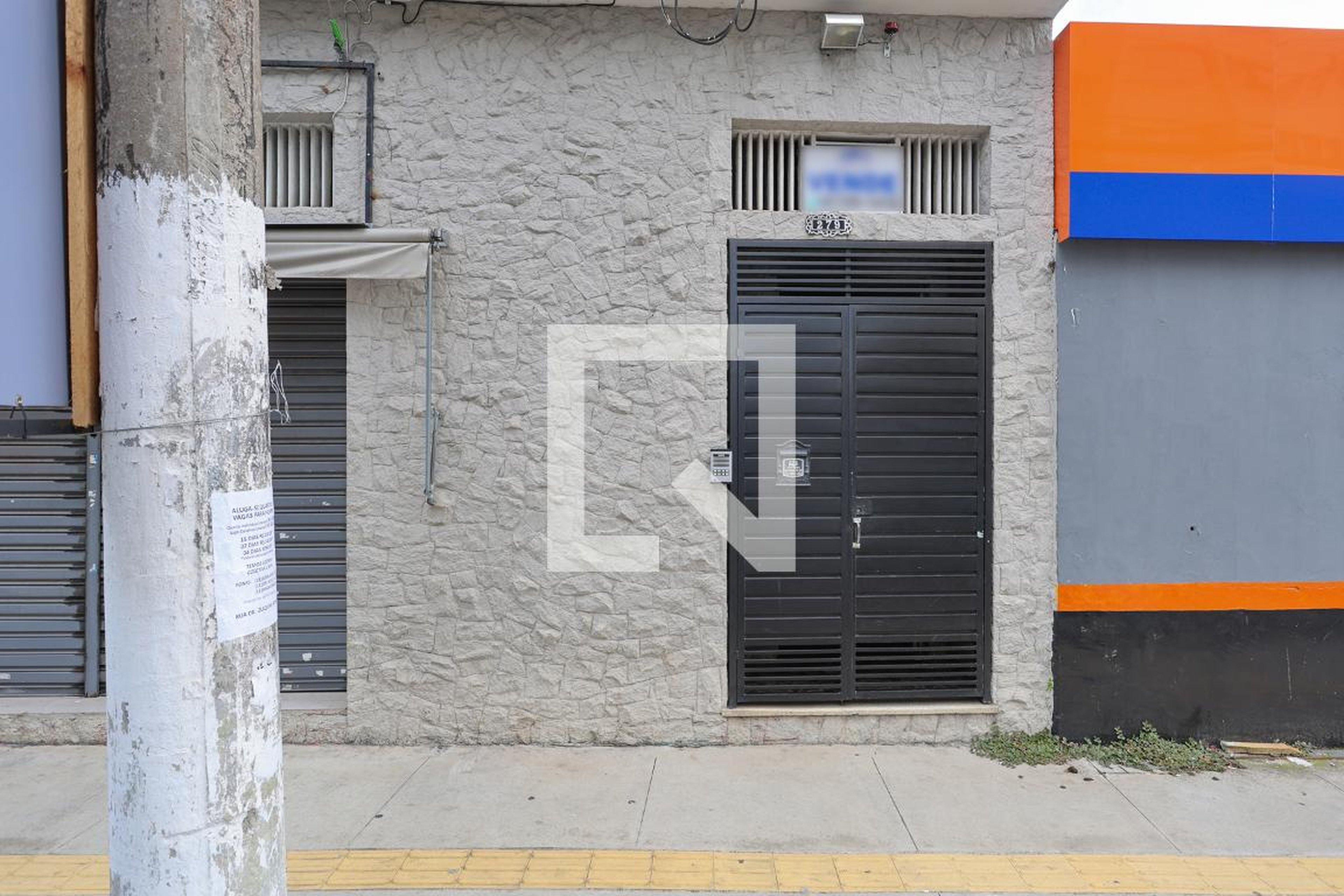 Fachada do condomínio Condomínio em Rua Duarte de Azevedo, 279