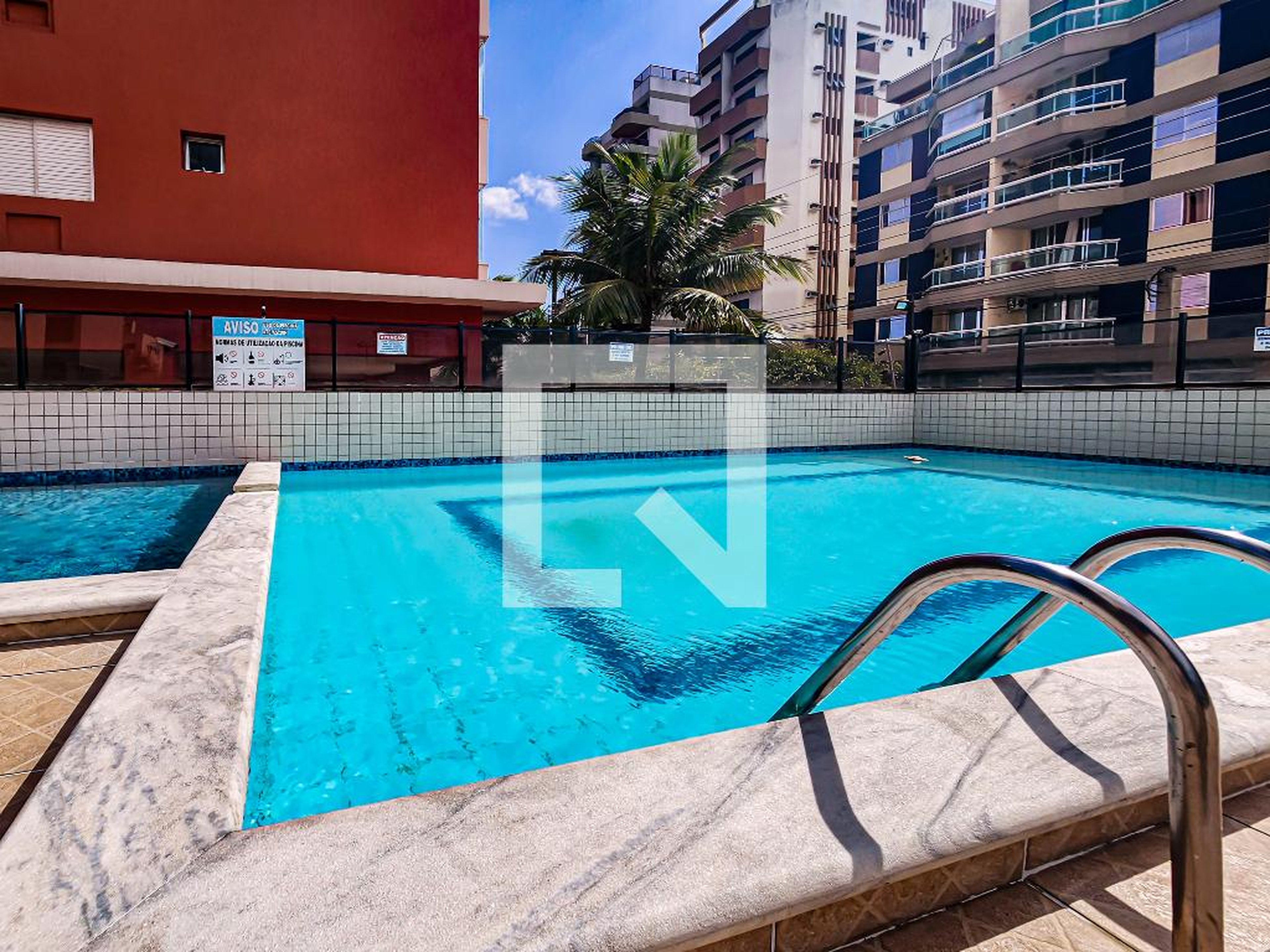 Área comum - Piscina Condomínio em Rua Galeão Coutinho, 384