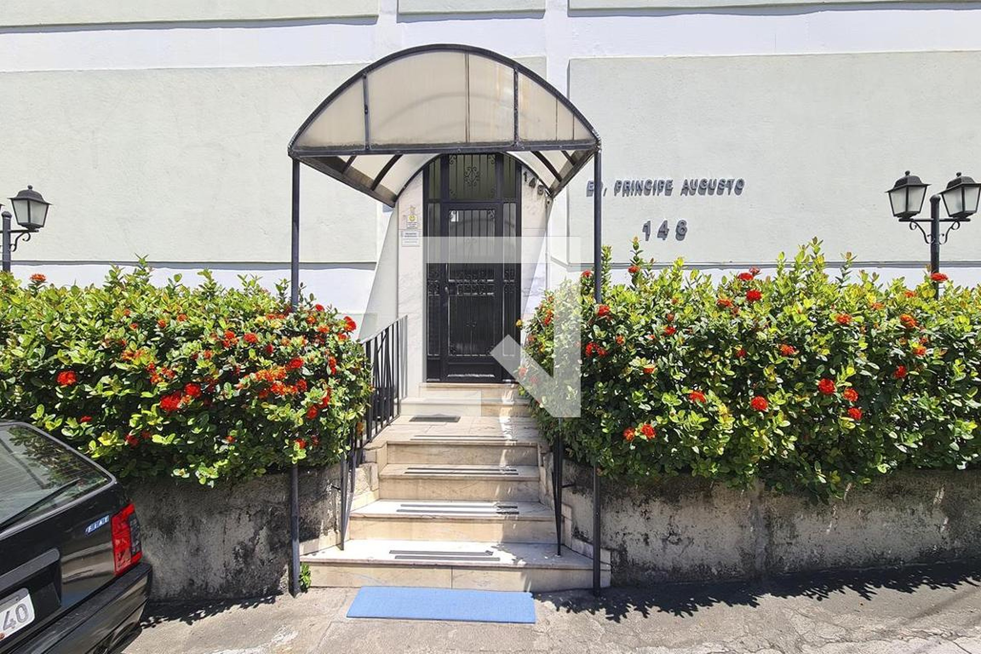 Hall de Entrada Condomínio em Rua Lins de Vasconcelos, 148