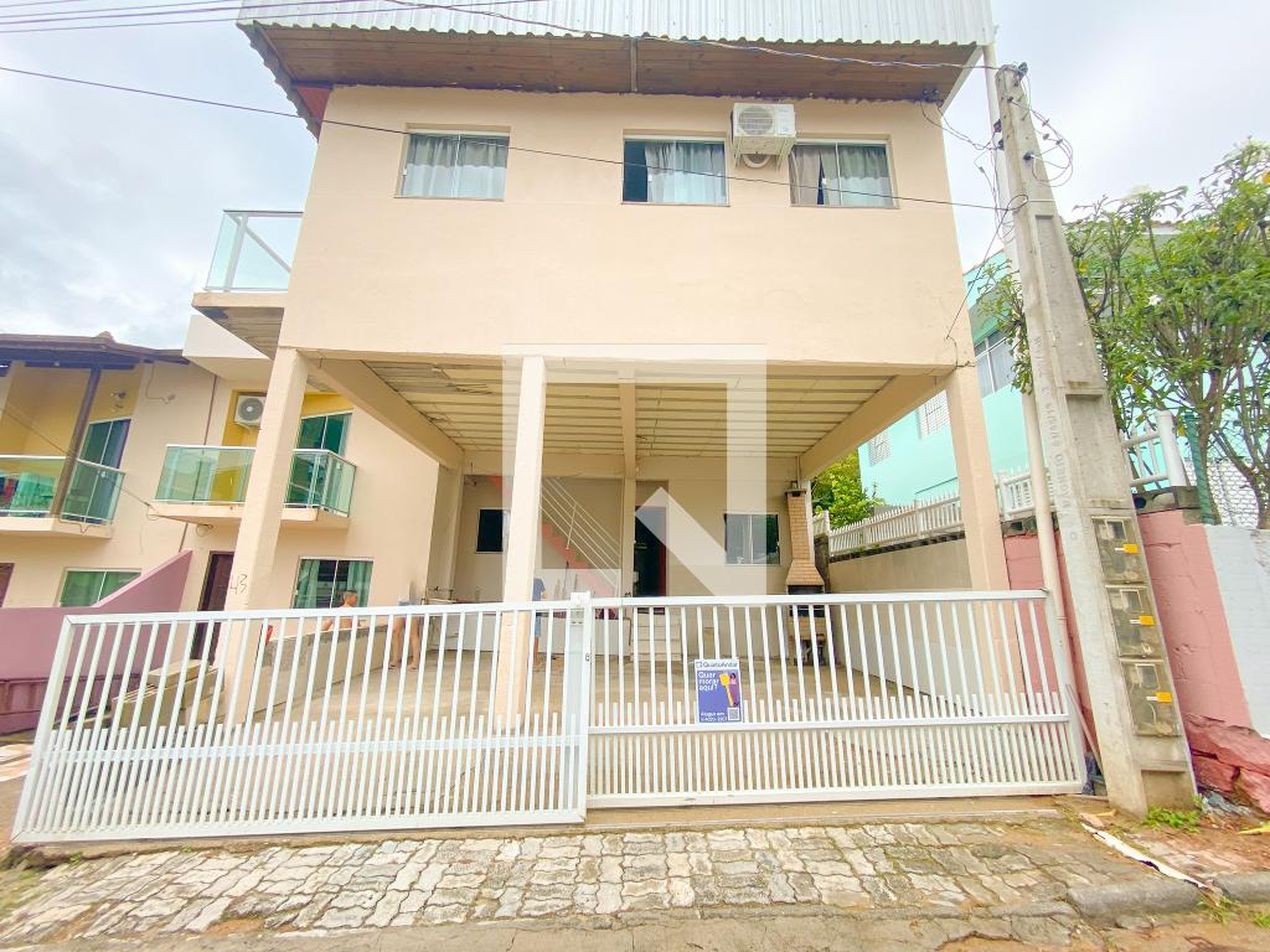 Fachada Condomínio em Estrada Vereador Onildo Lemos, 43