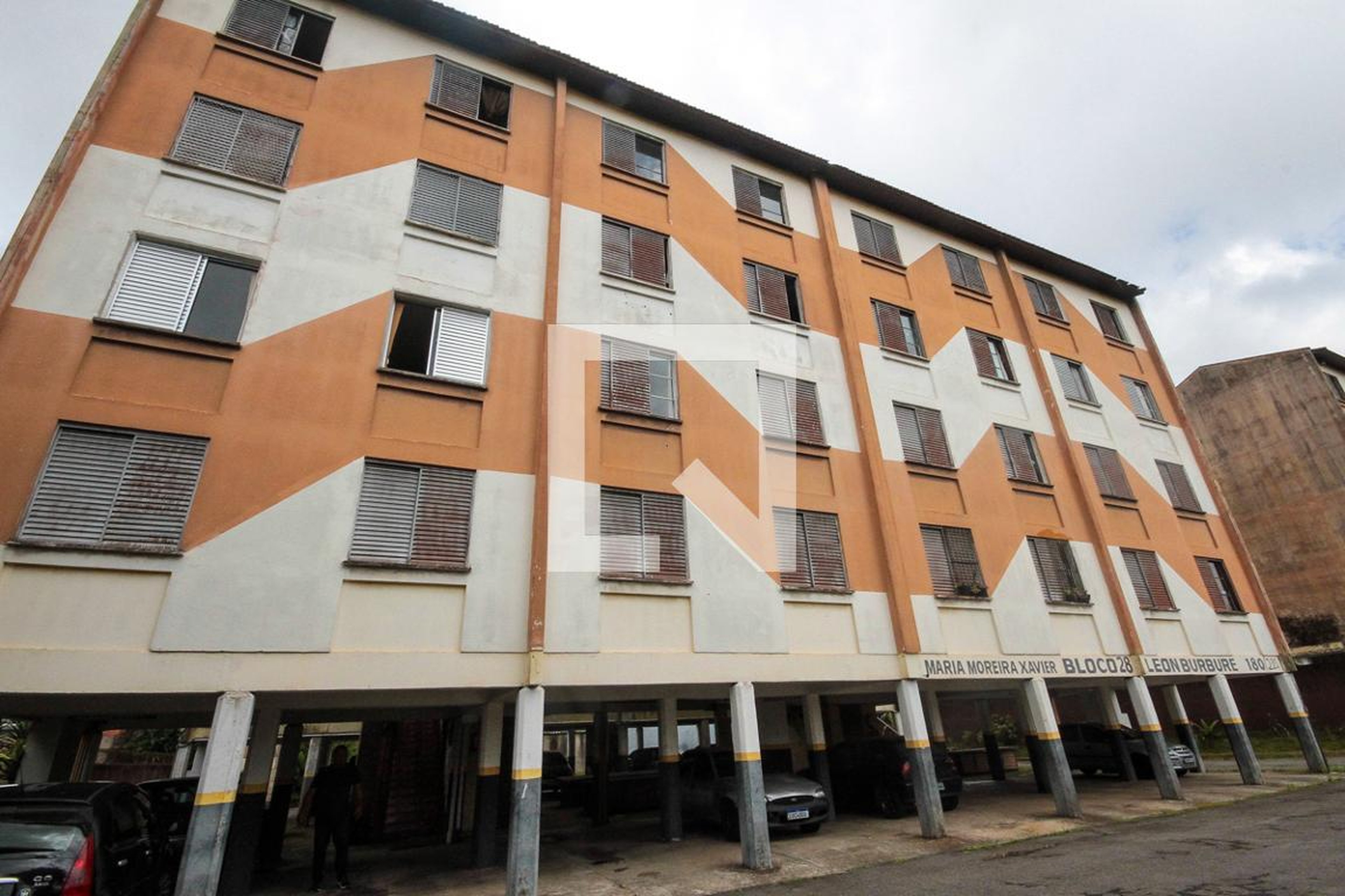 Fachada Condomínio em Rua Leon Burbure, 180