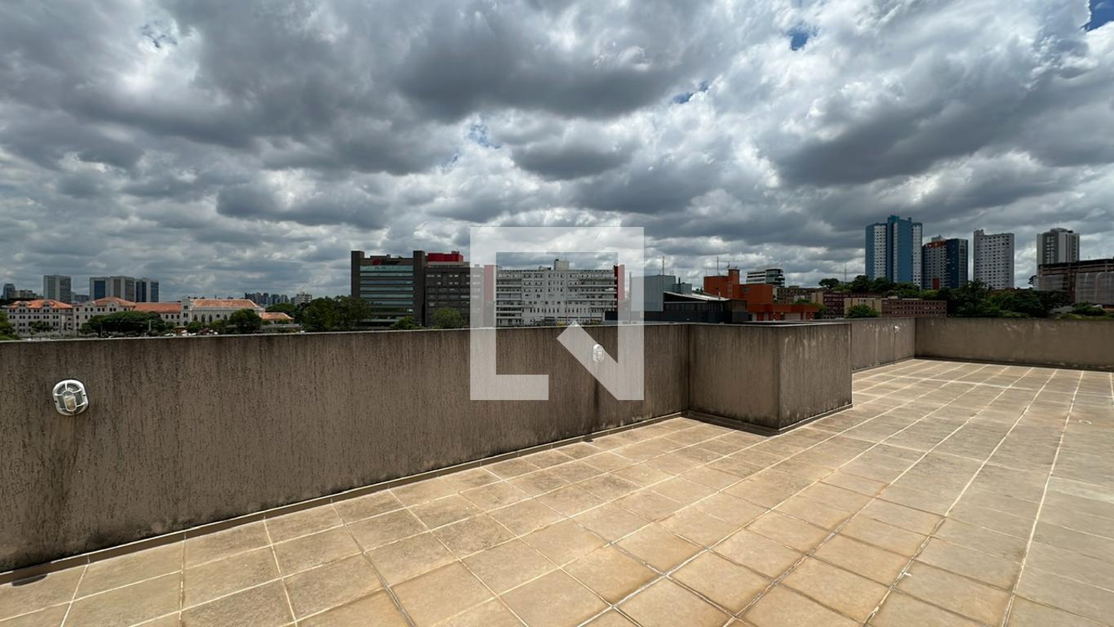 Área Externa - Edifício Samuel Paran