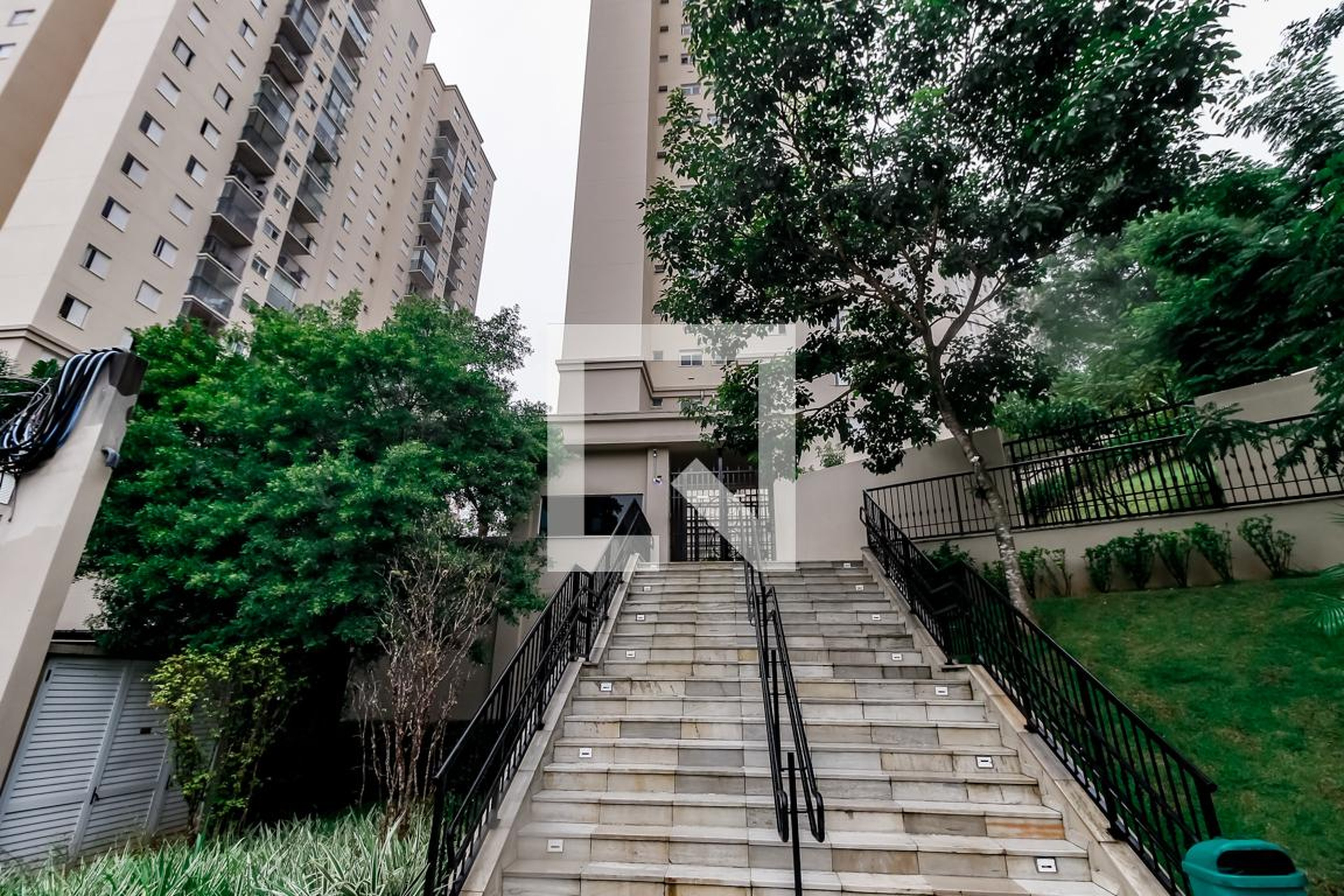 Fachada do Prédio Condomínio em Rua Doutor José Pedro de Carvalho Lima, 85