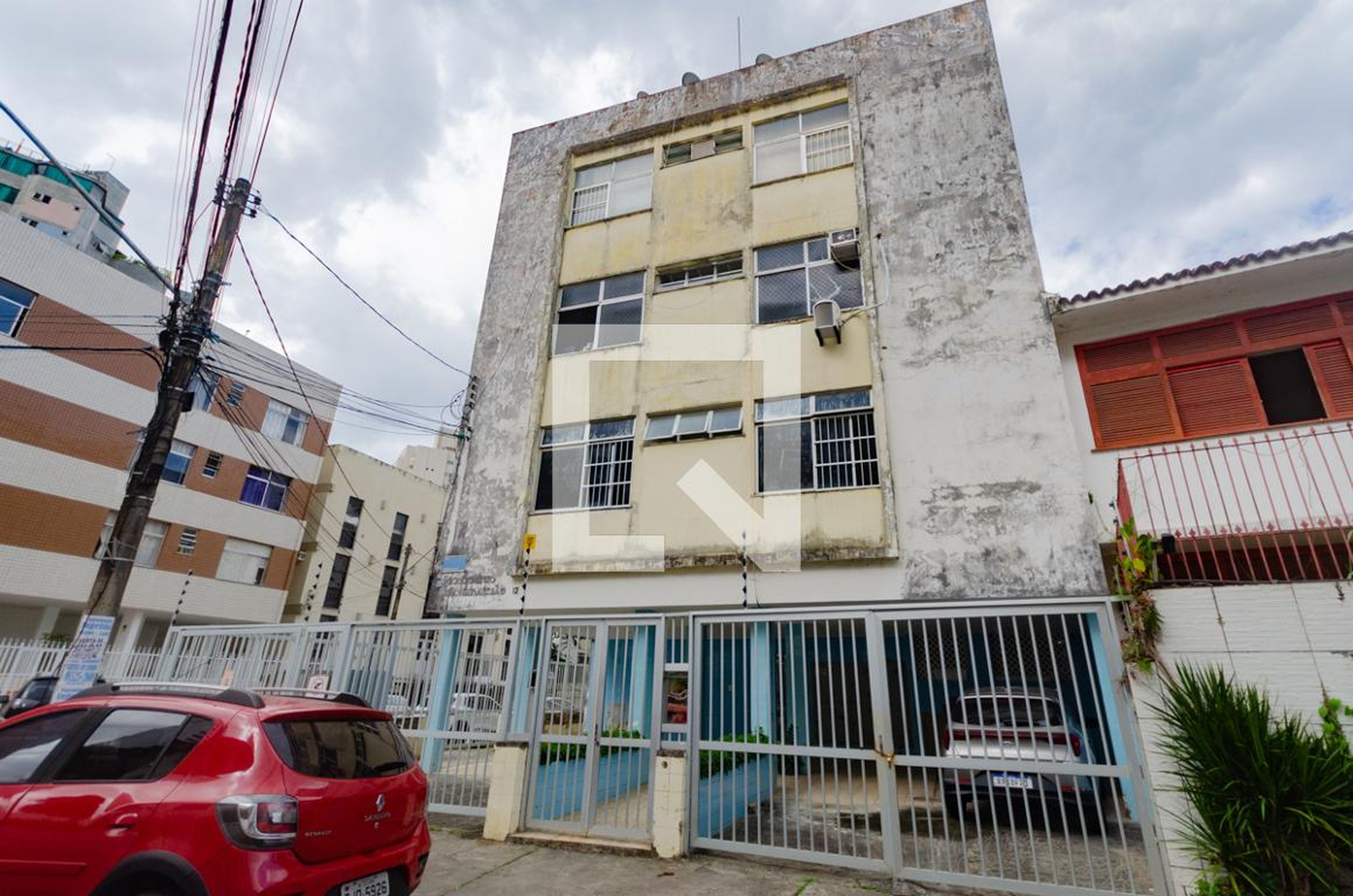 Fachada do Prédio Condomínio em Rua Teixeira Leal, 12