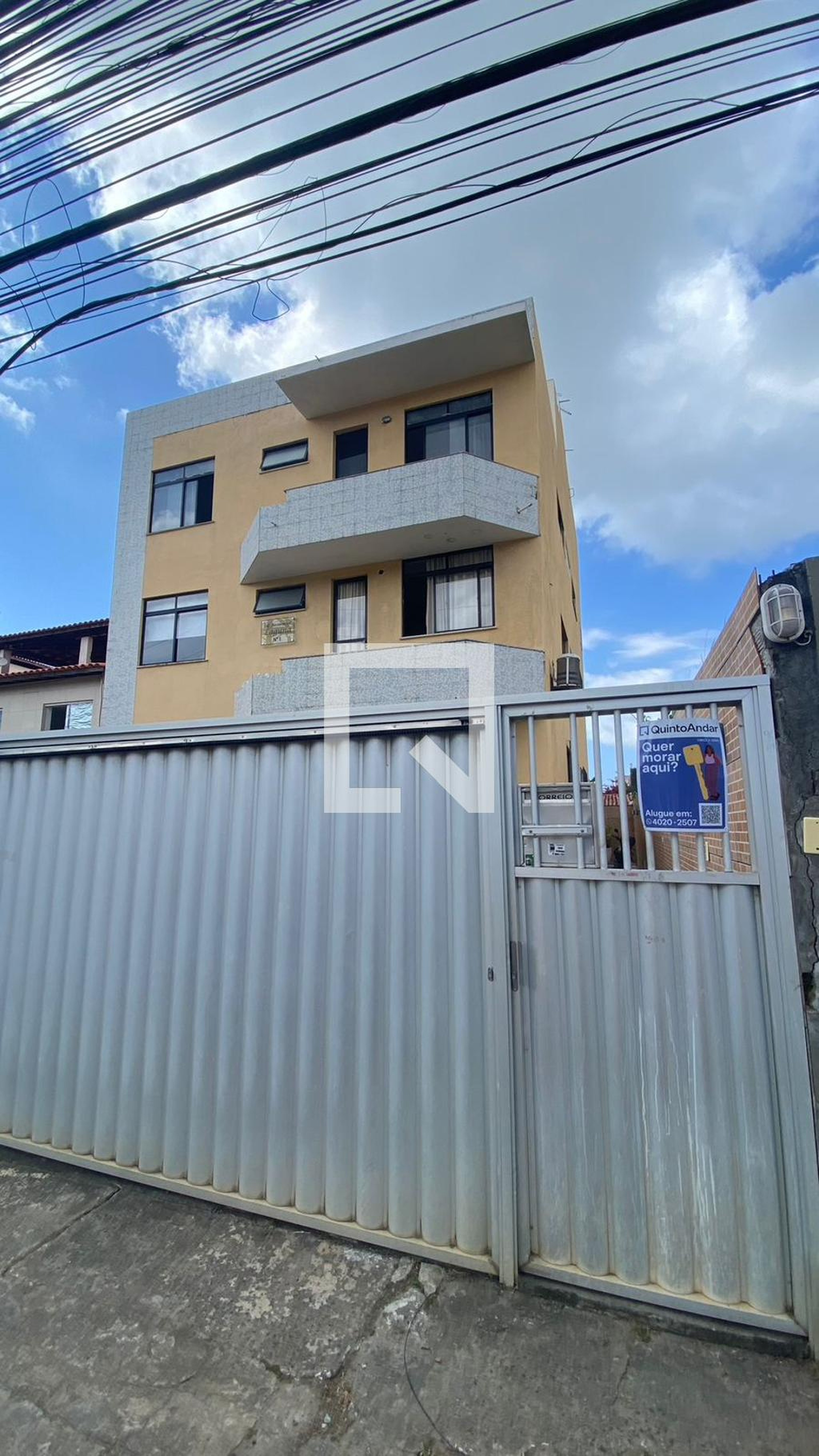 Fachada Condomínio em Rua Princesa Isabel, 1