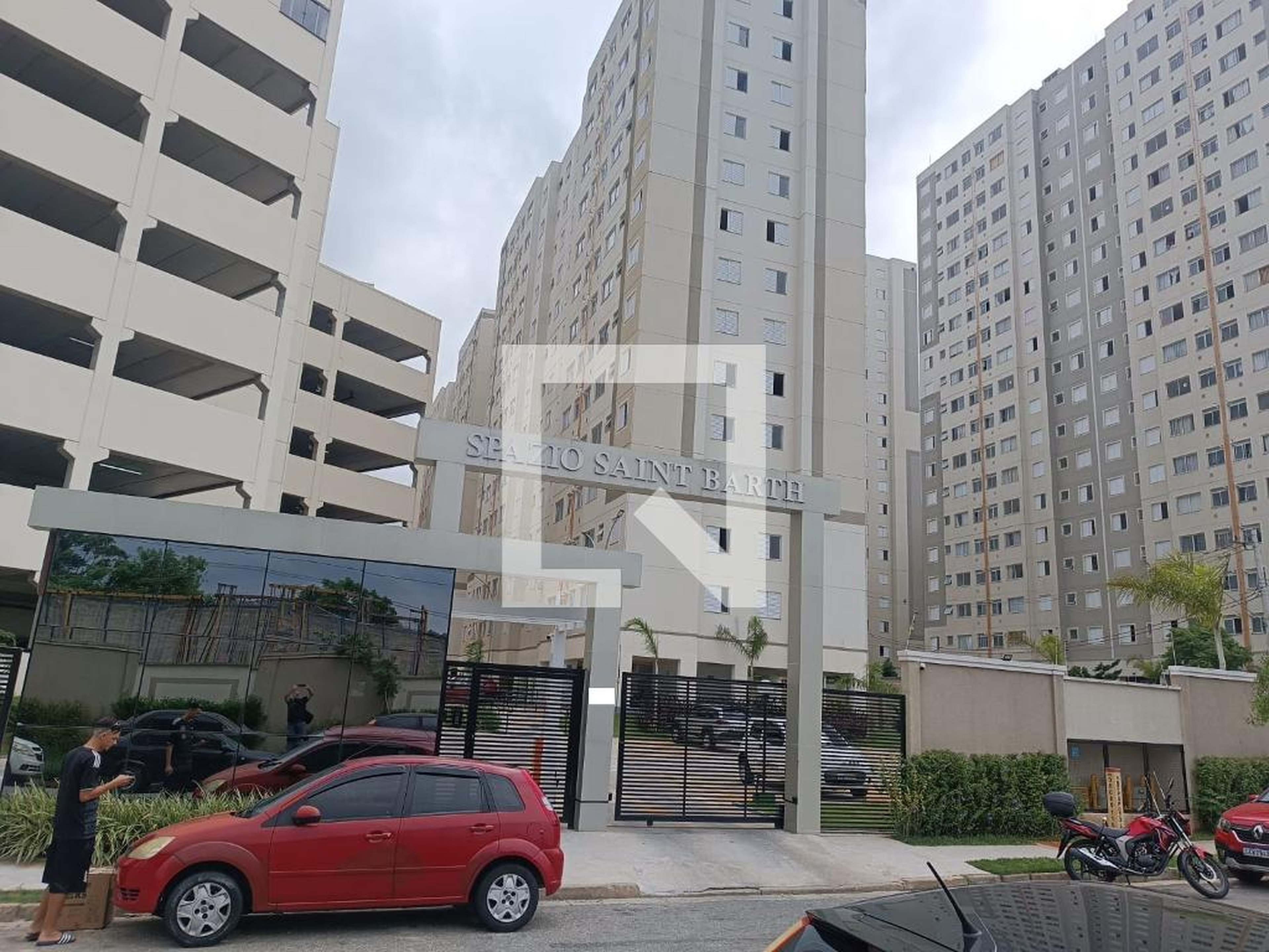 Fachada do Prédio Condomínio em Rua Ator Paulo Gustavo, 908