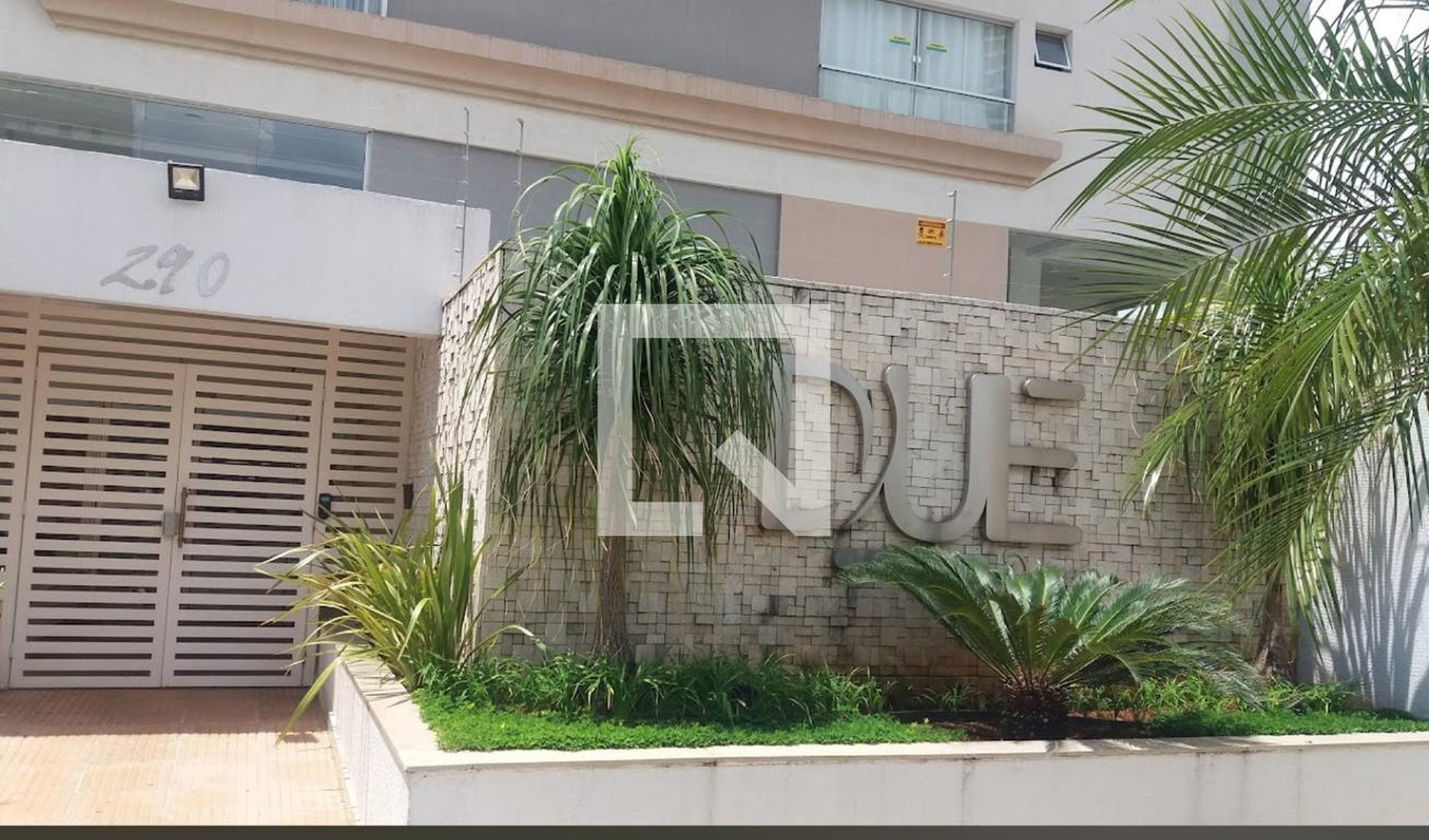 Fachada Condomínio em Avenida E, 11