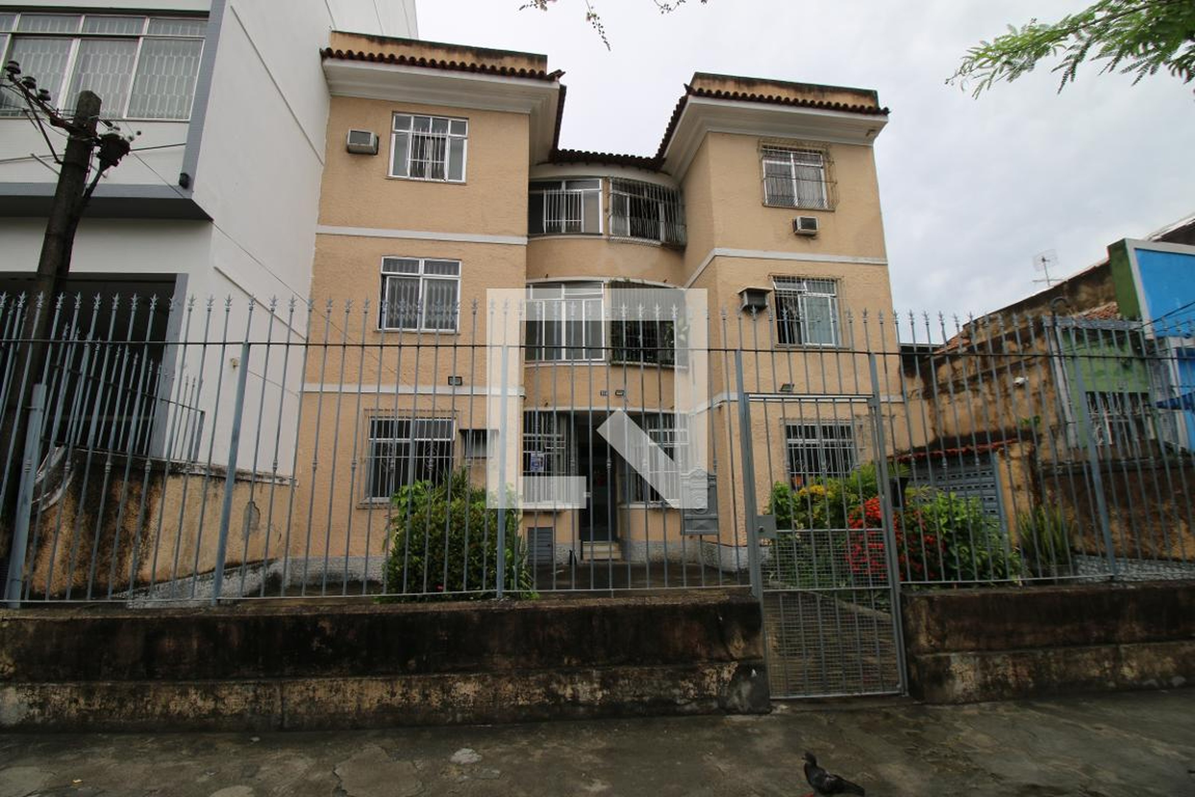 Fachada do Prédio Condomínio em Rua Bonsucesso, 164