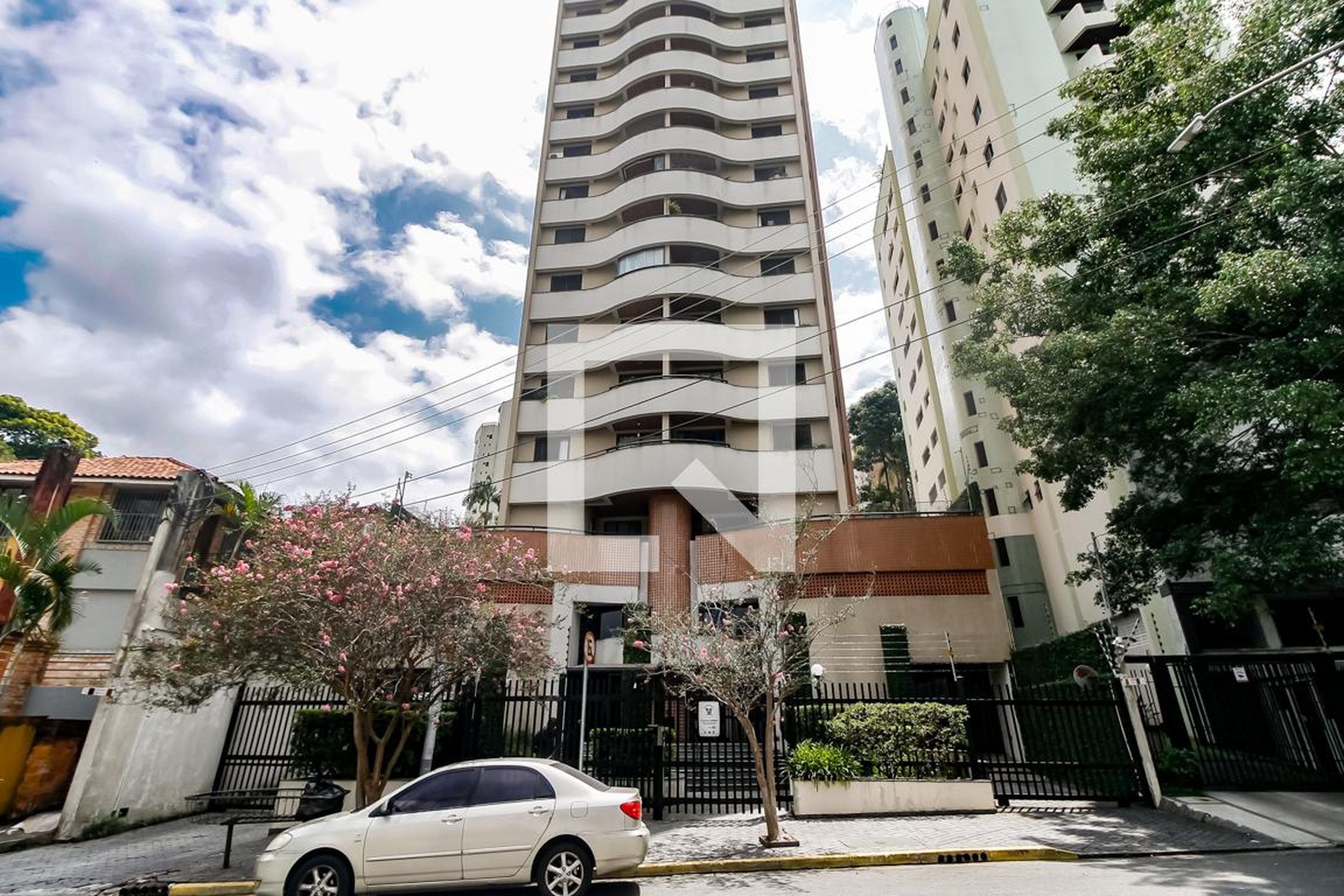 Fachada do Prédio Condomínio Garden Side