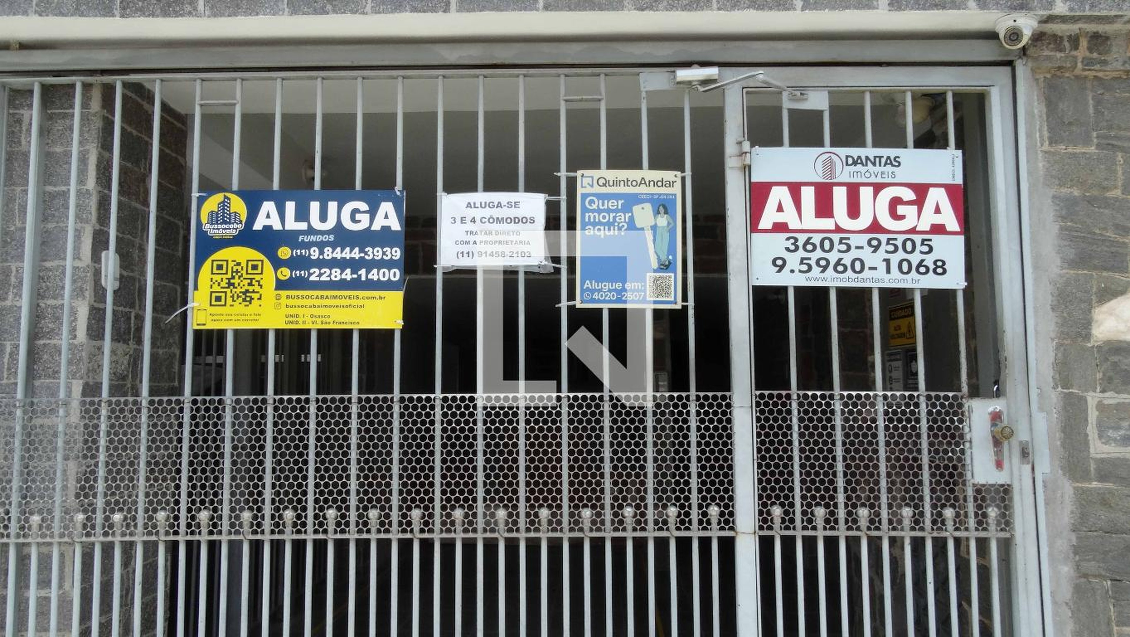Fachada Condomínio em Rua Doutor Alberto Schweitzer, 230