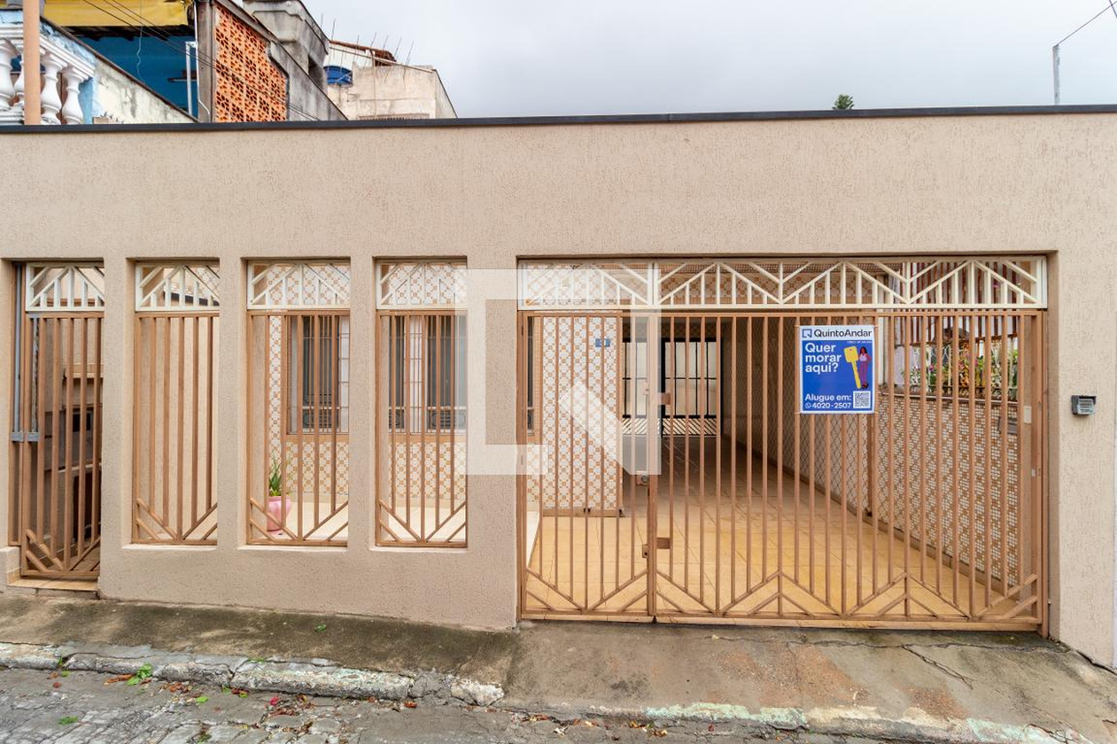 Fachada Condomínio em Travessa Hering, 31