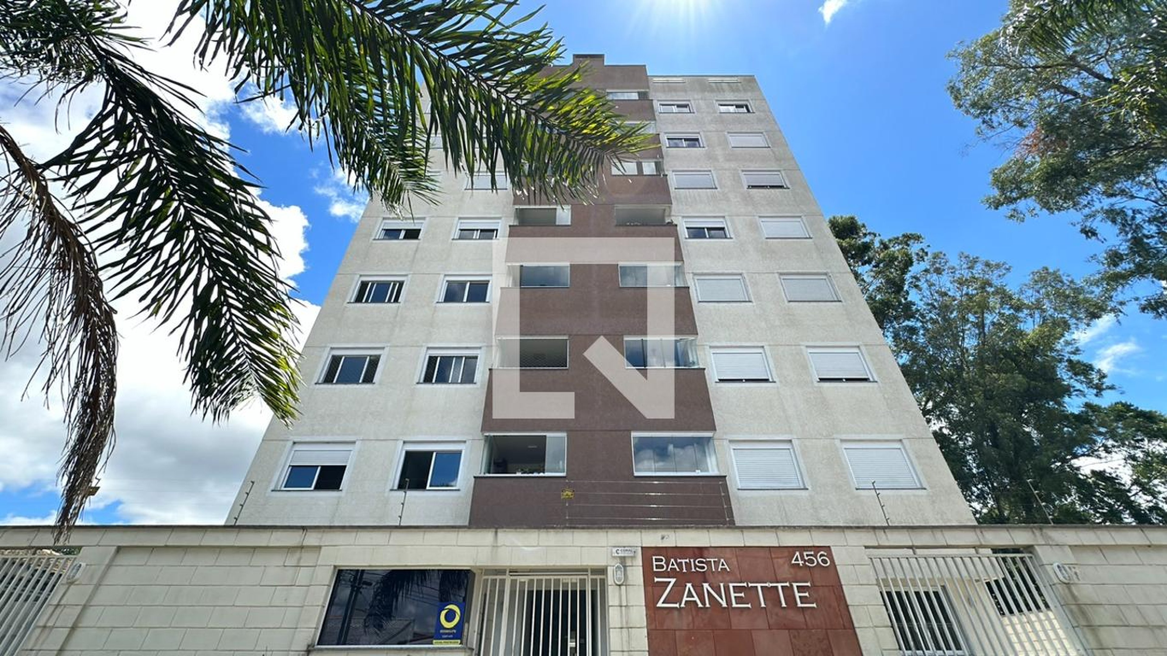 Fachada Condomínio em Rua Alberto Potier, 456
