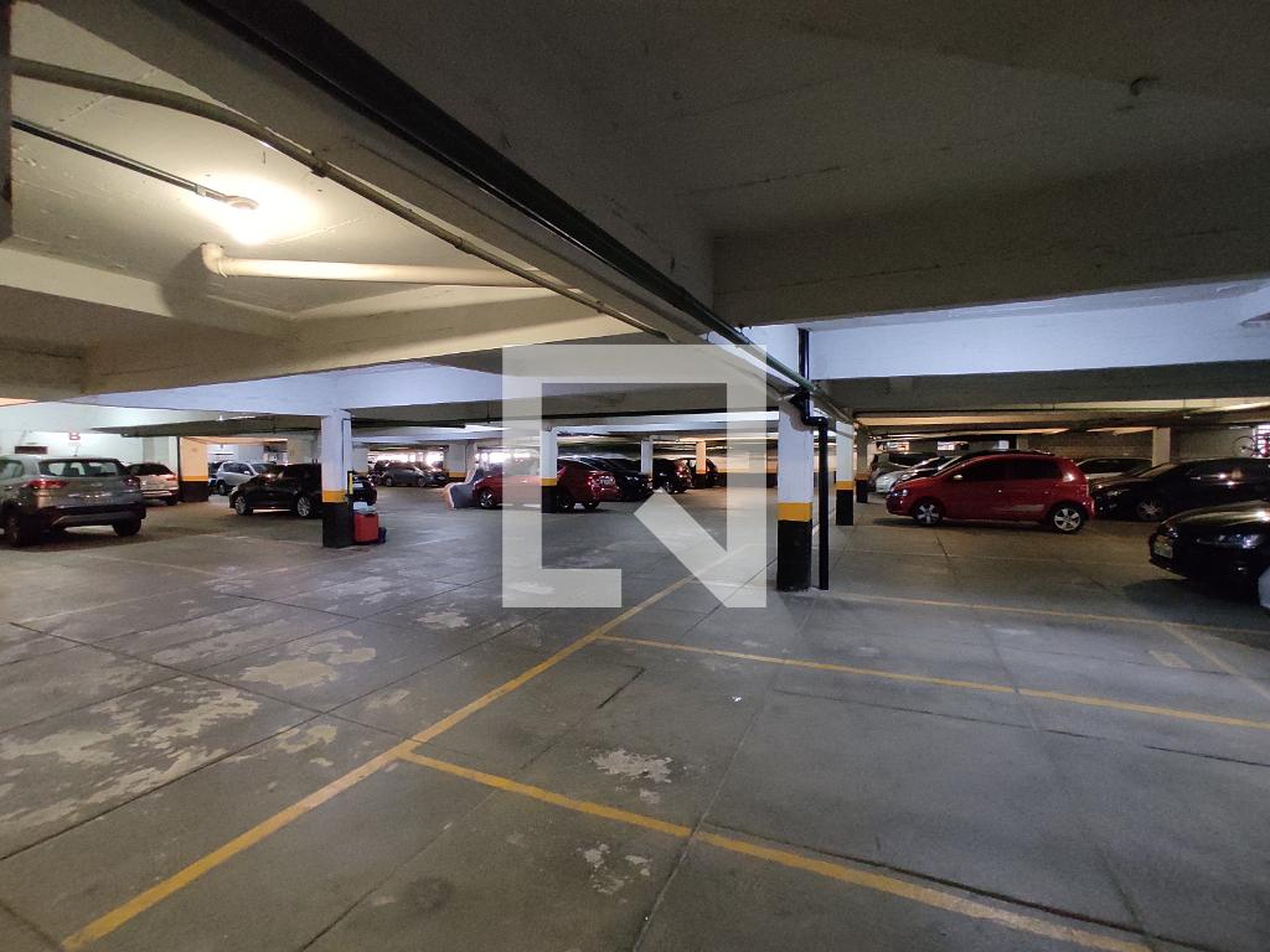 Estacionamento - Super Quadra Paulistana