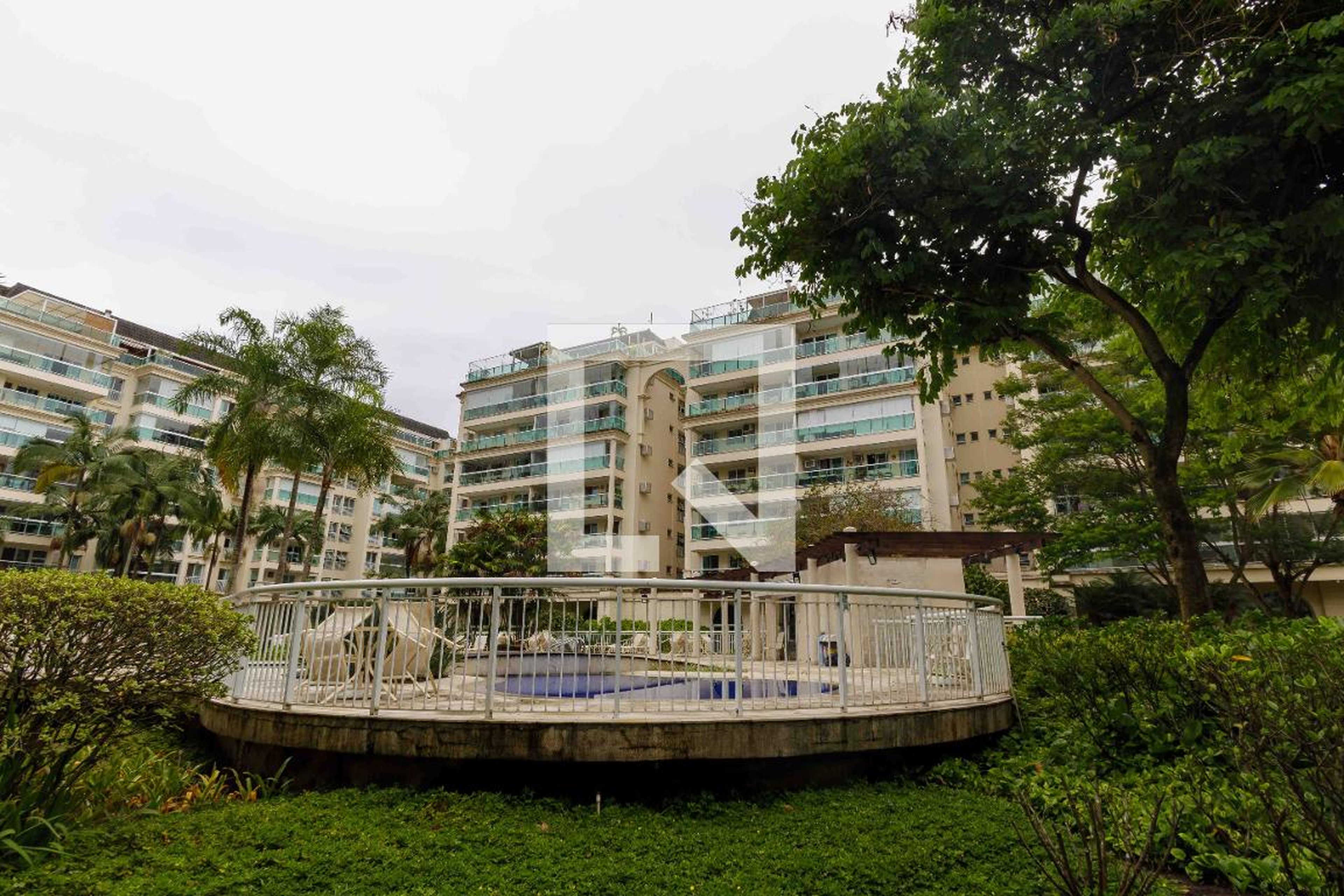 Fachada Condomínio Le Parc