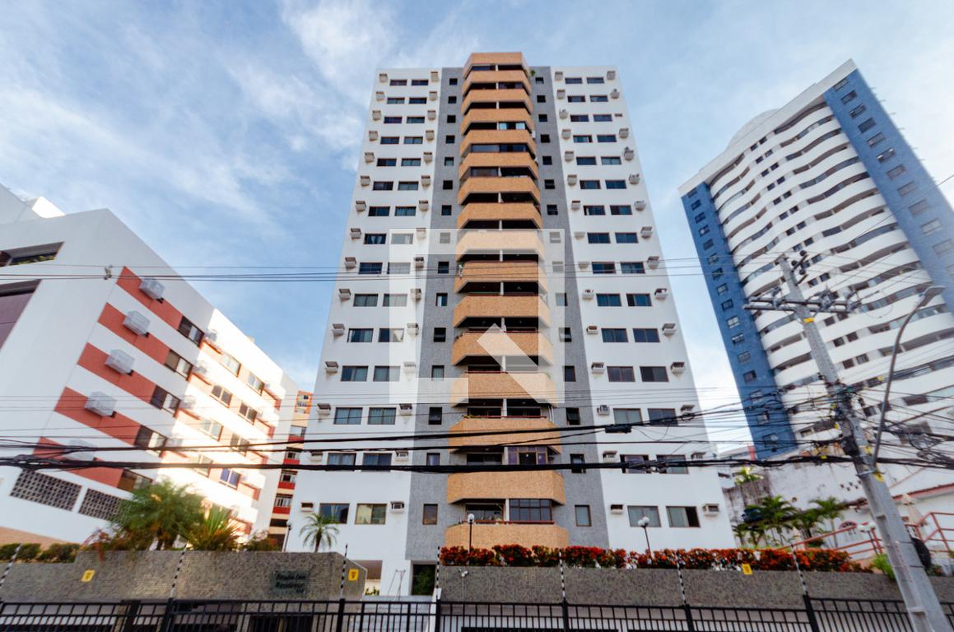 Fachada do Condomínio Condomínio Pituba Inn Residence