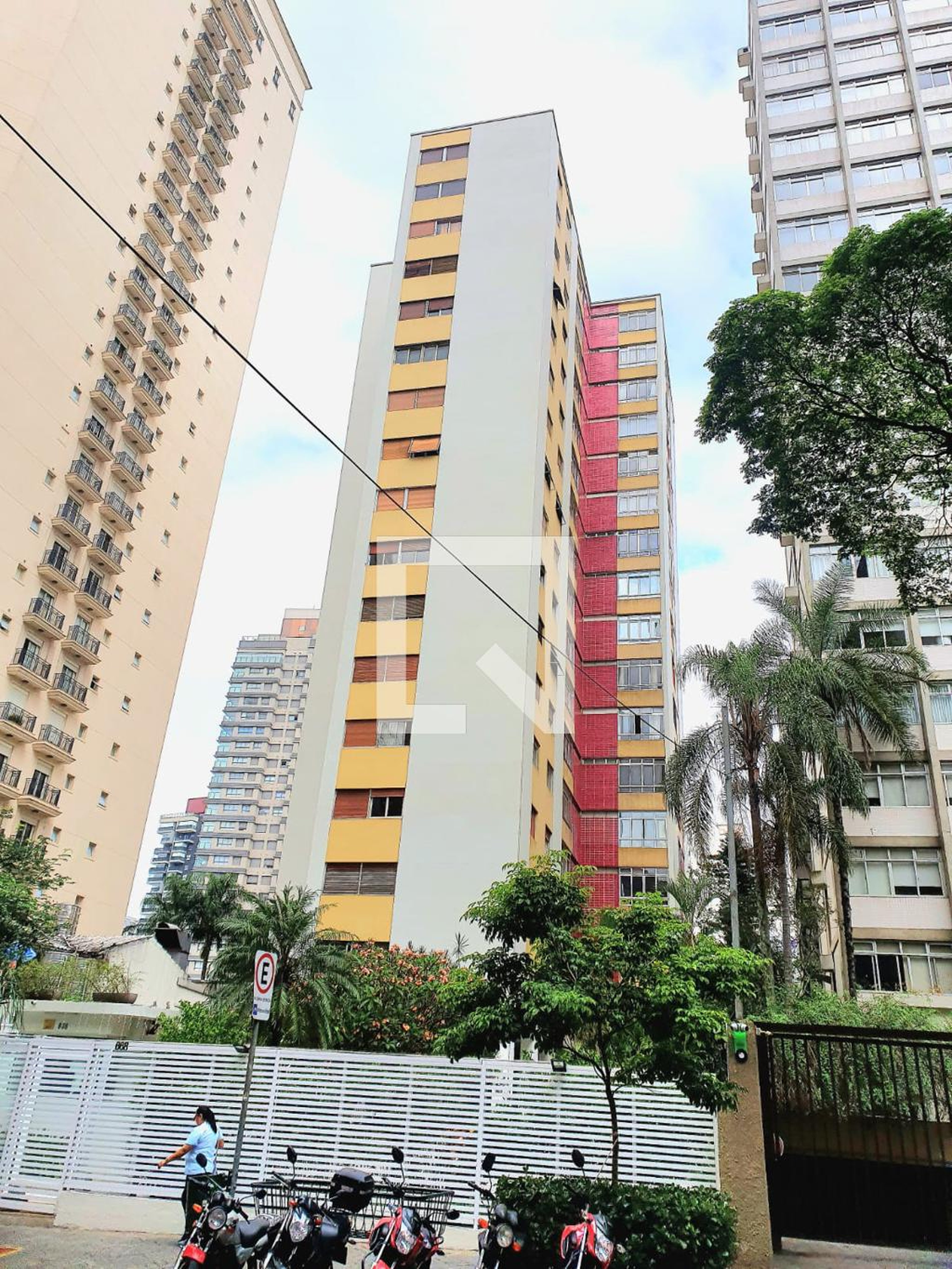 Fachada do Prédio Condomínio Melo Alves