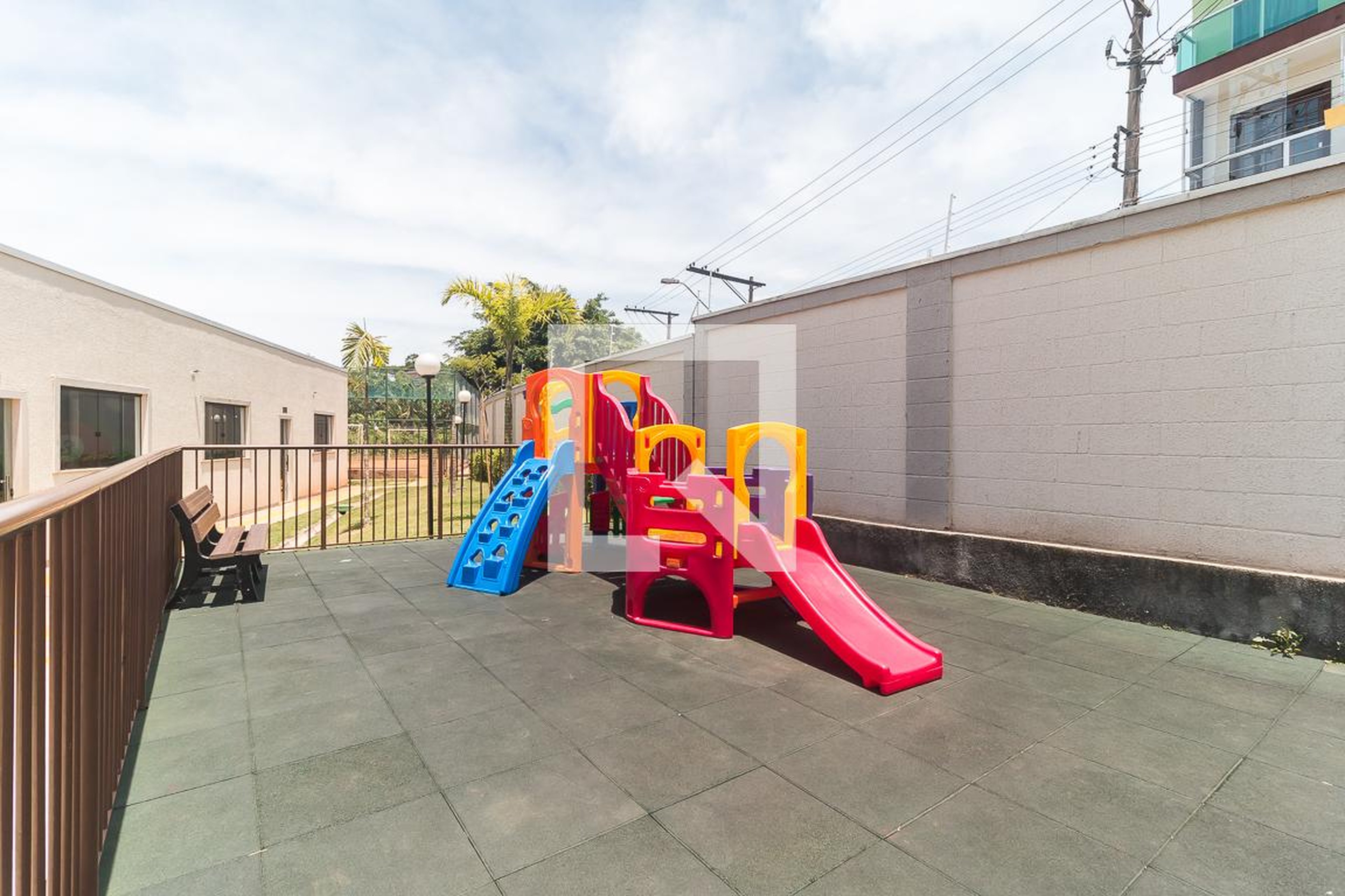 Playground Condomínio em Avenida Doutor Ademar de Barros, 640