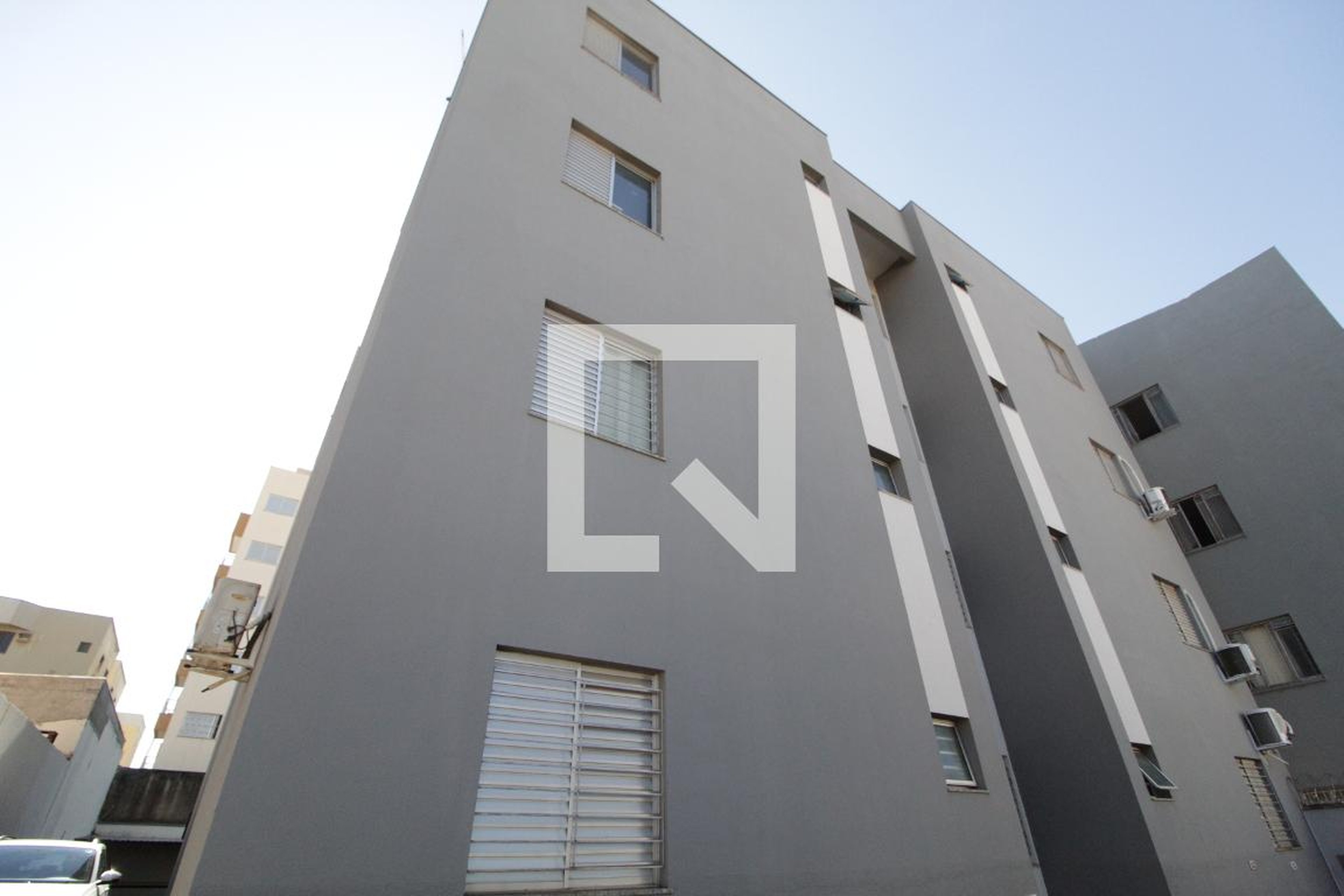 Fachada Edifício Raquel Bianca