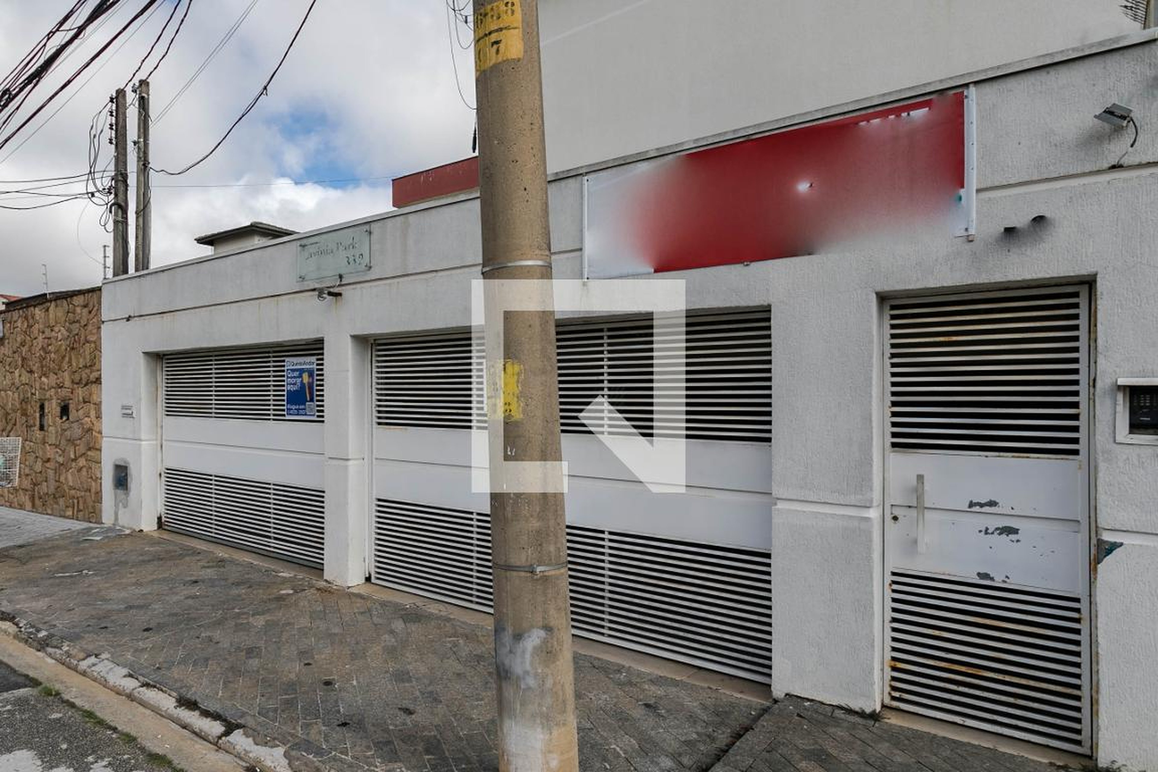 Fachada Condomínio em Rua Padre Eustáquio, 339