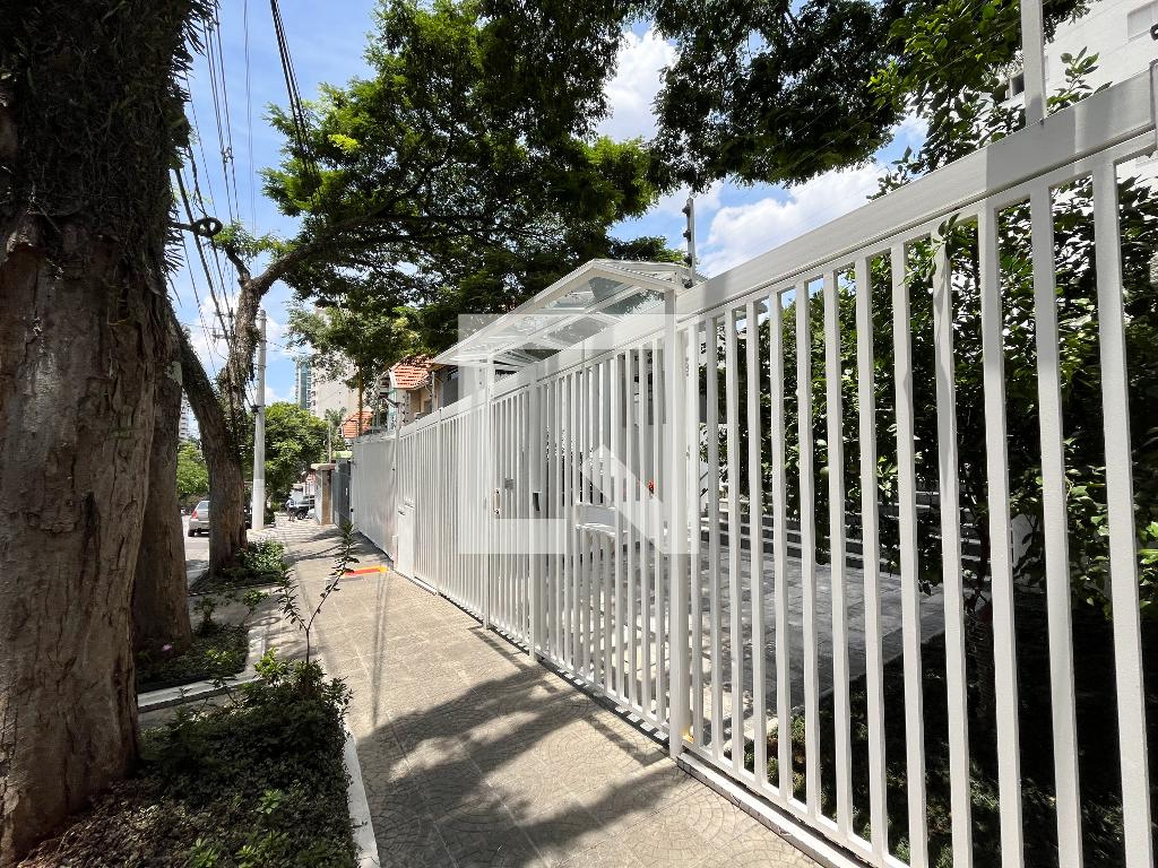 Fachada Condomínio em Rua Leandro Dupret, 588