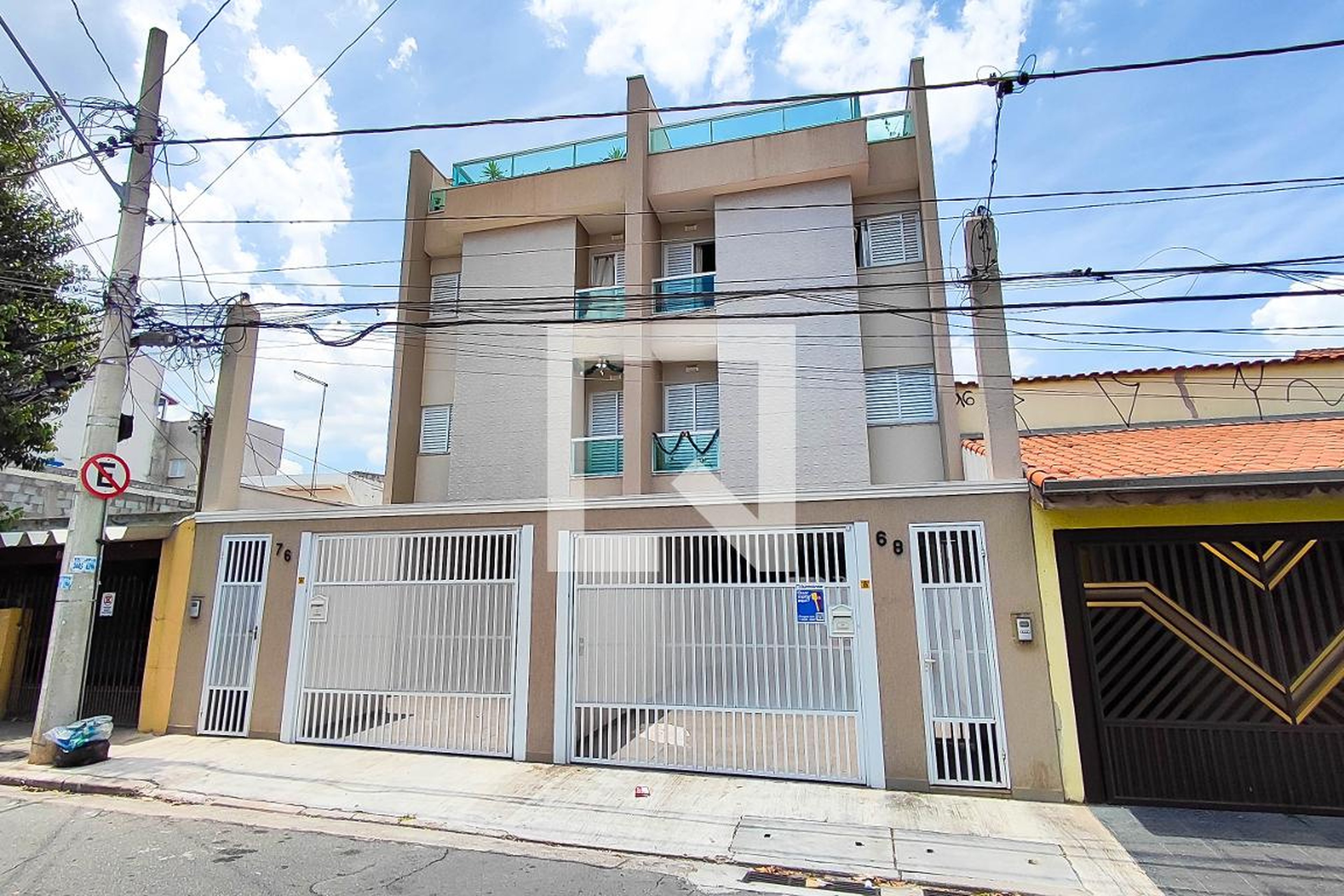 Fachada Residencial Indonésia
