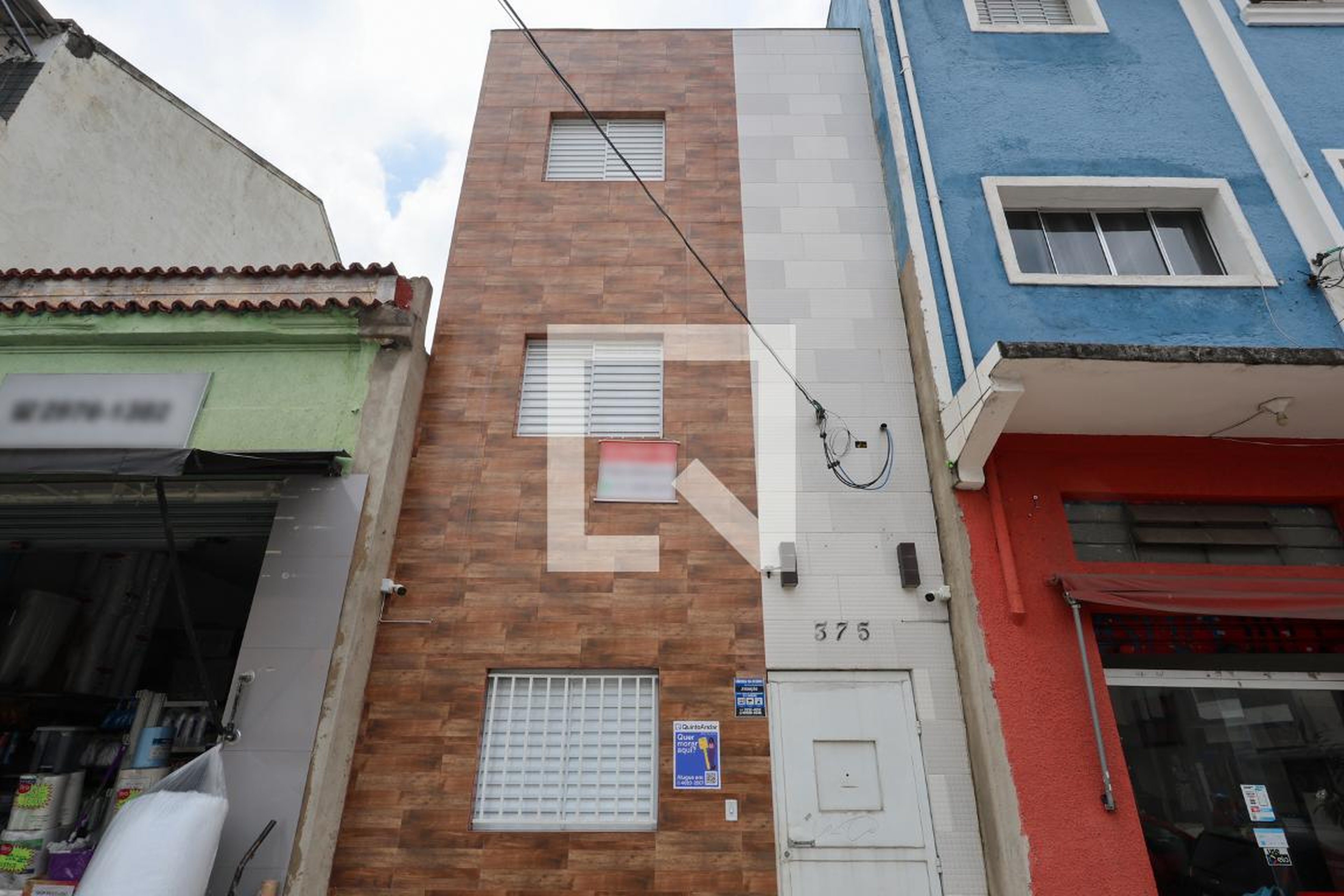 Fachada do prédio Condomínio em Rua Darzan, 375