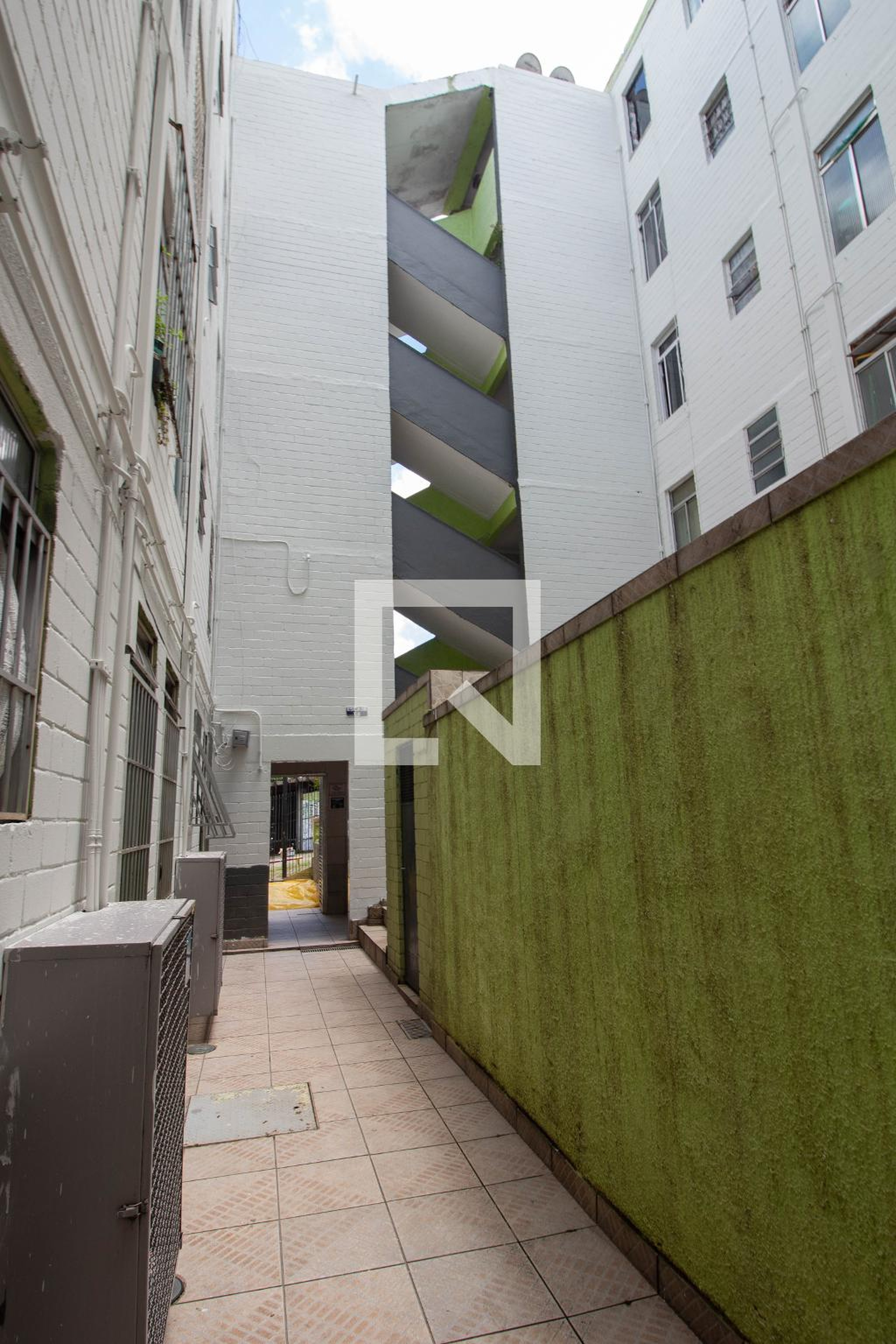 Área comum - Papoulas I