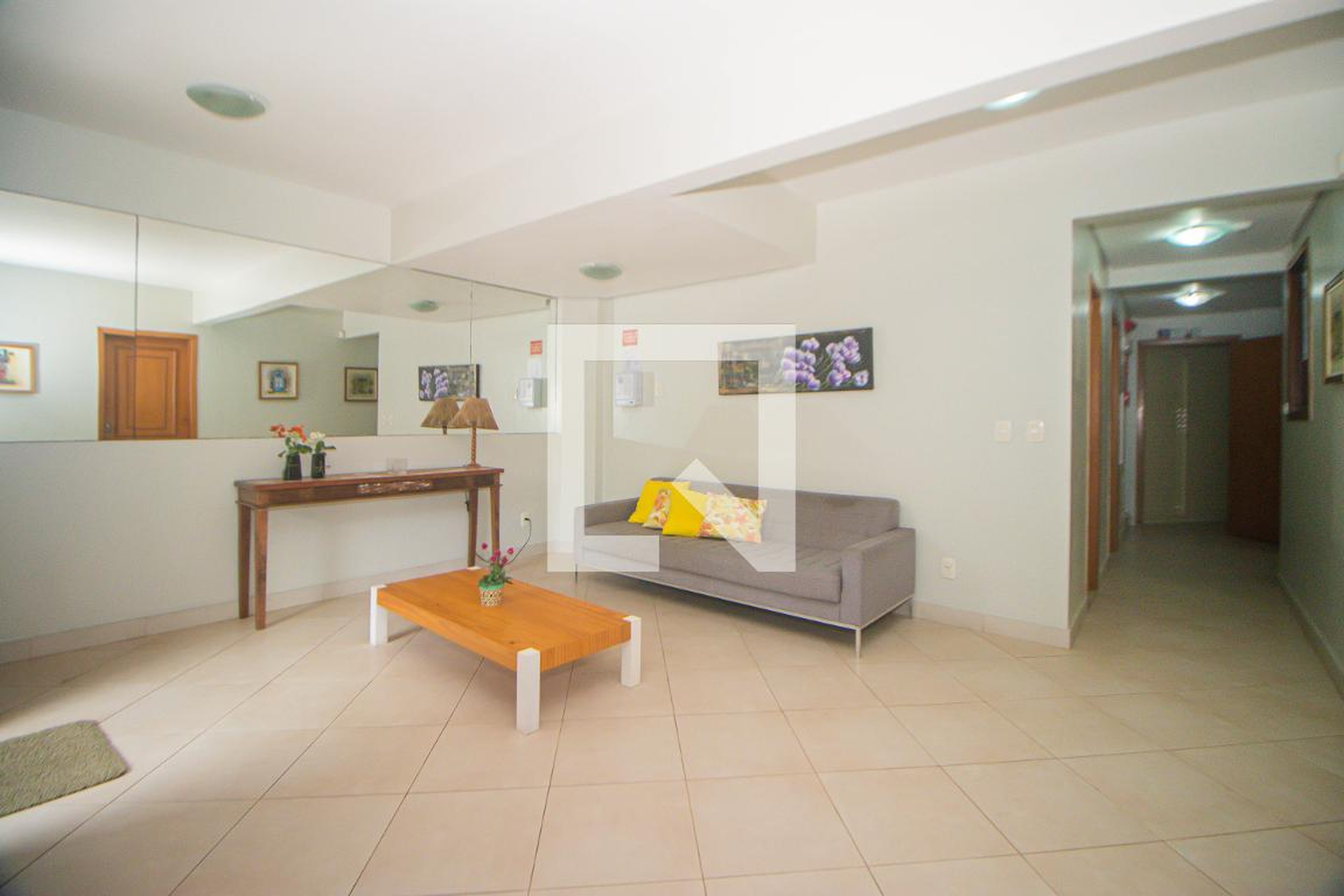 Hall de entrada - Edifício Solar di Ravena