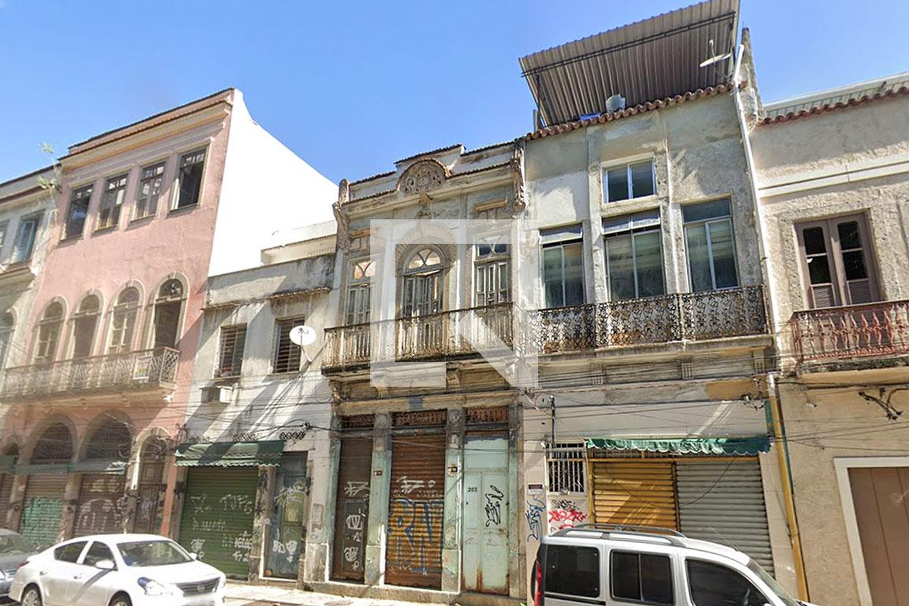 Fachada Condomínio em Rua Sacadura Cabral, 205