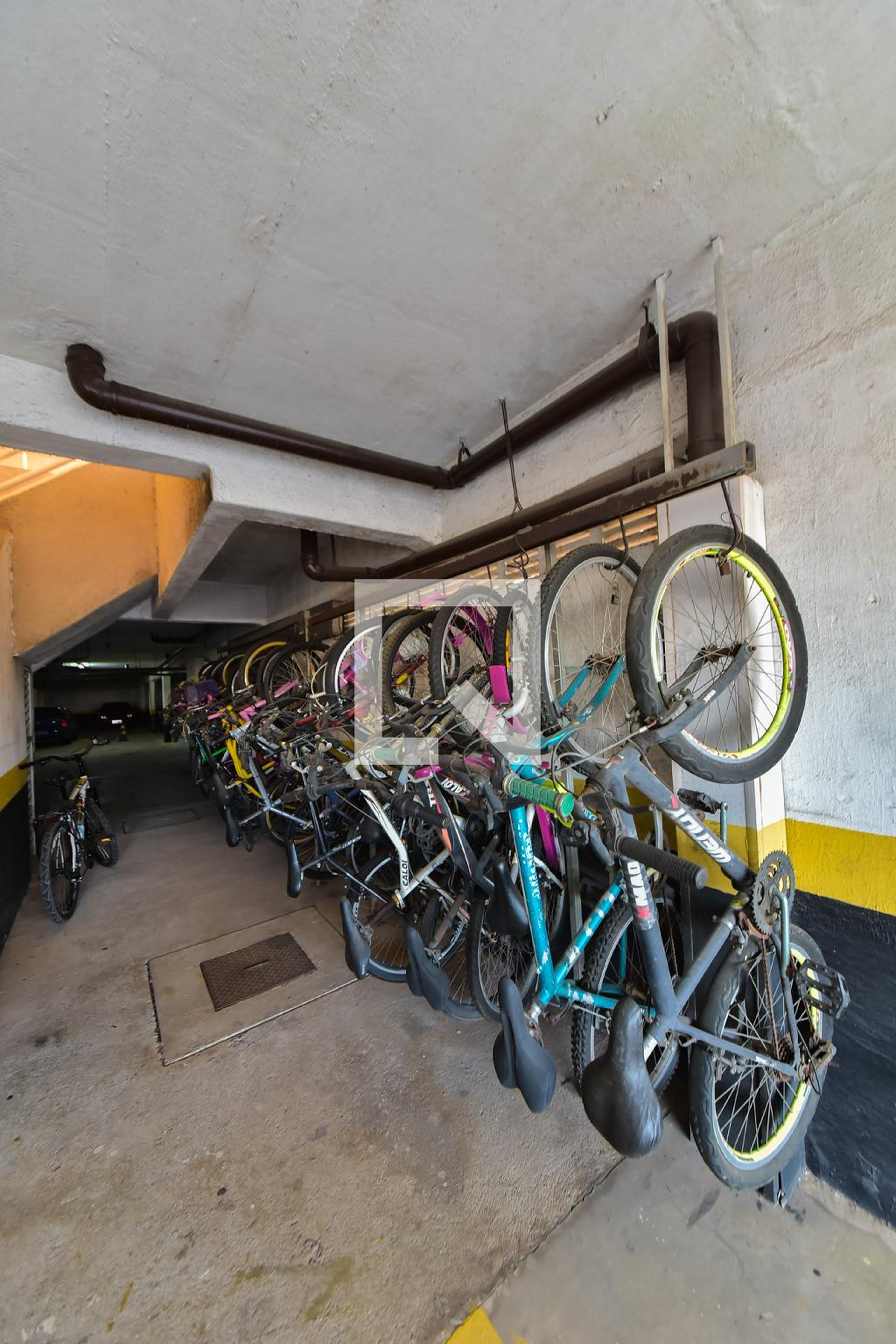 Bicicletario - Portal dos Passaros 2