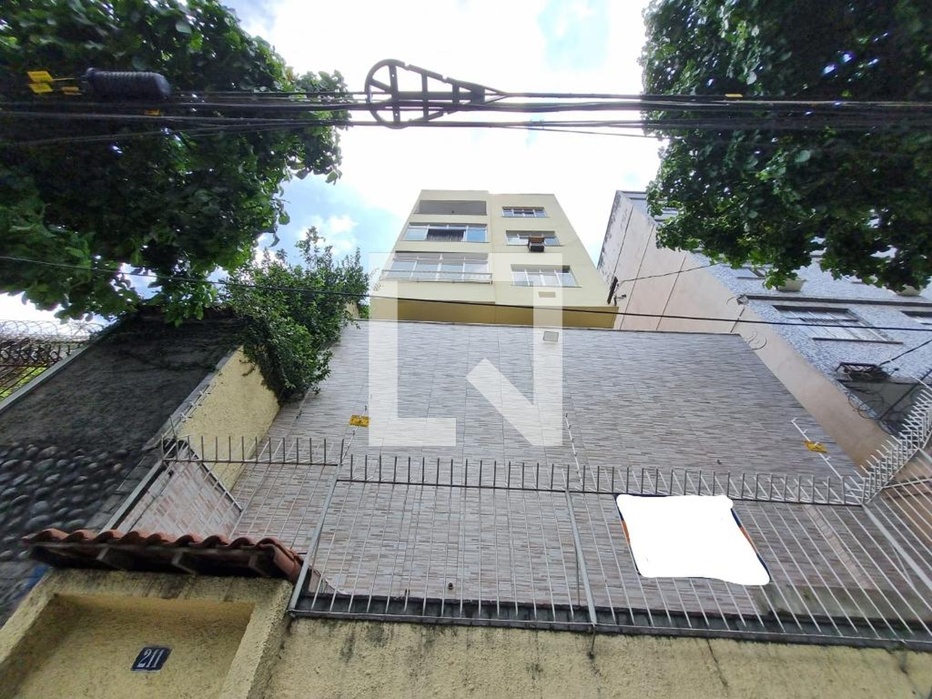 Fachada Edifício Alto da Pedra