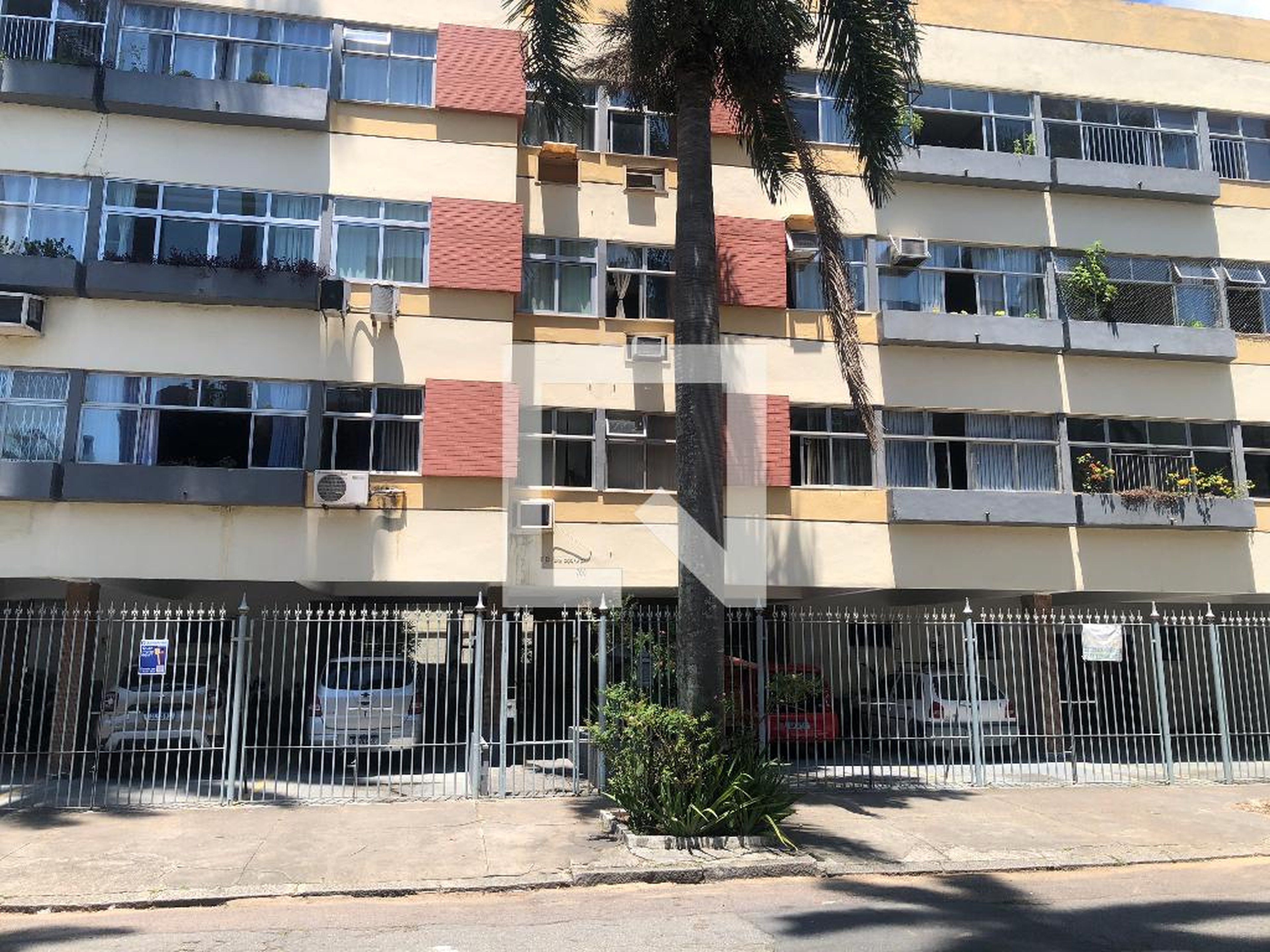 Fachada Edifício Ilha Dourada