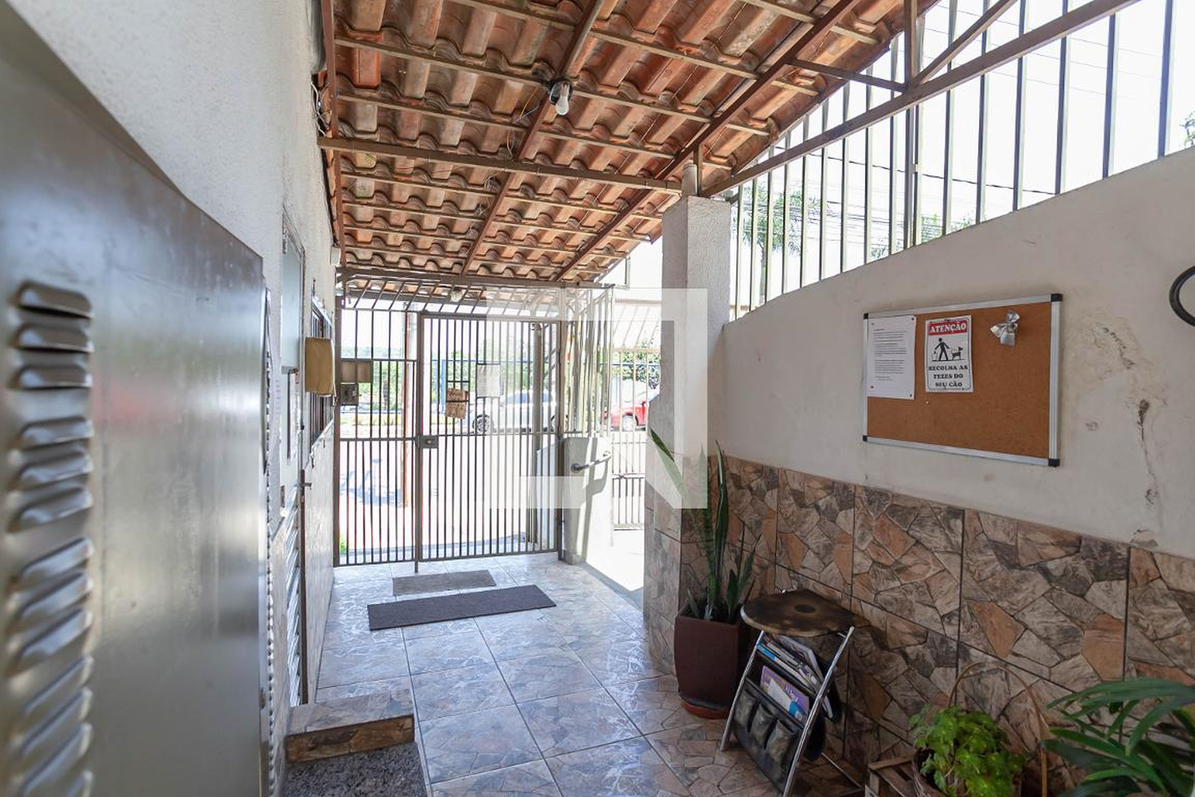 Entrada - Contagem Life