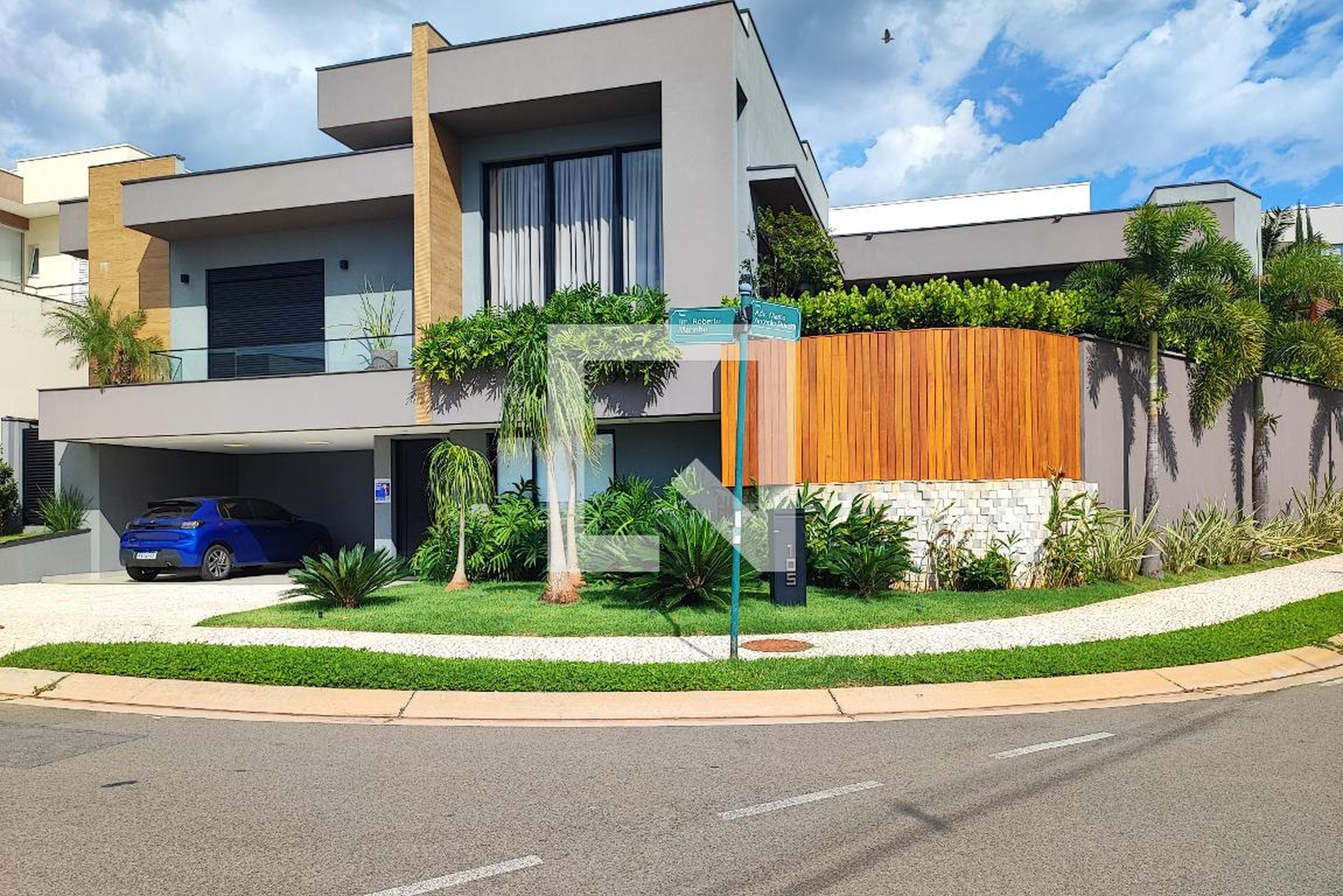 Fachada Condomínio em Avenida Dermival Bernardes Siqueira, 12