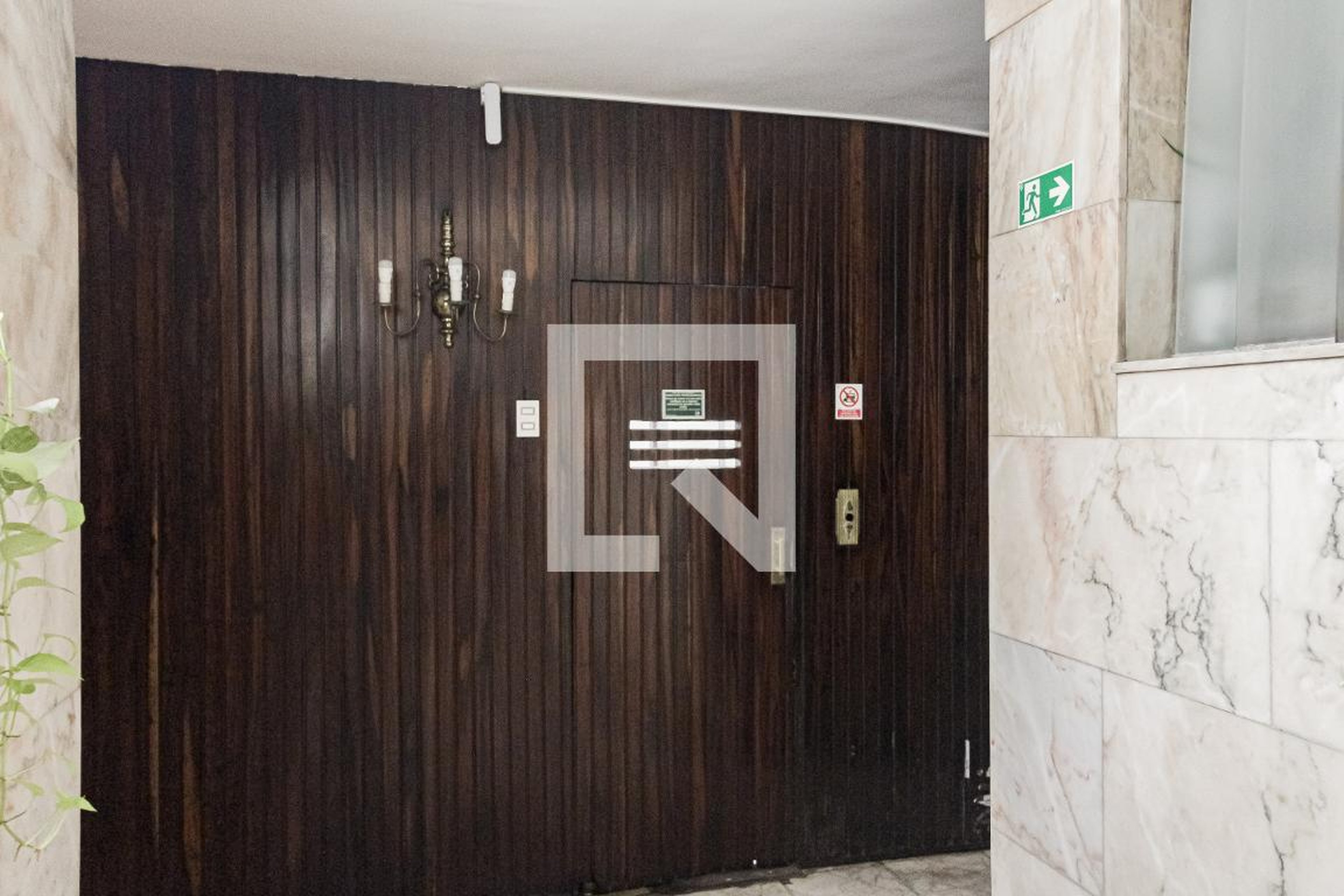 Elevador - Edifício Willmann