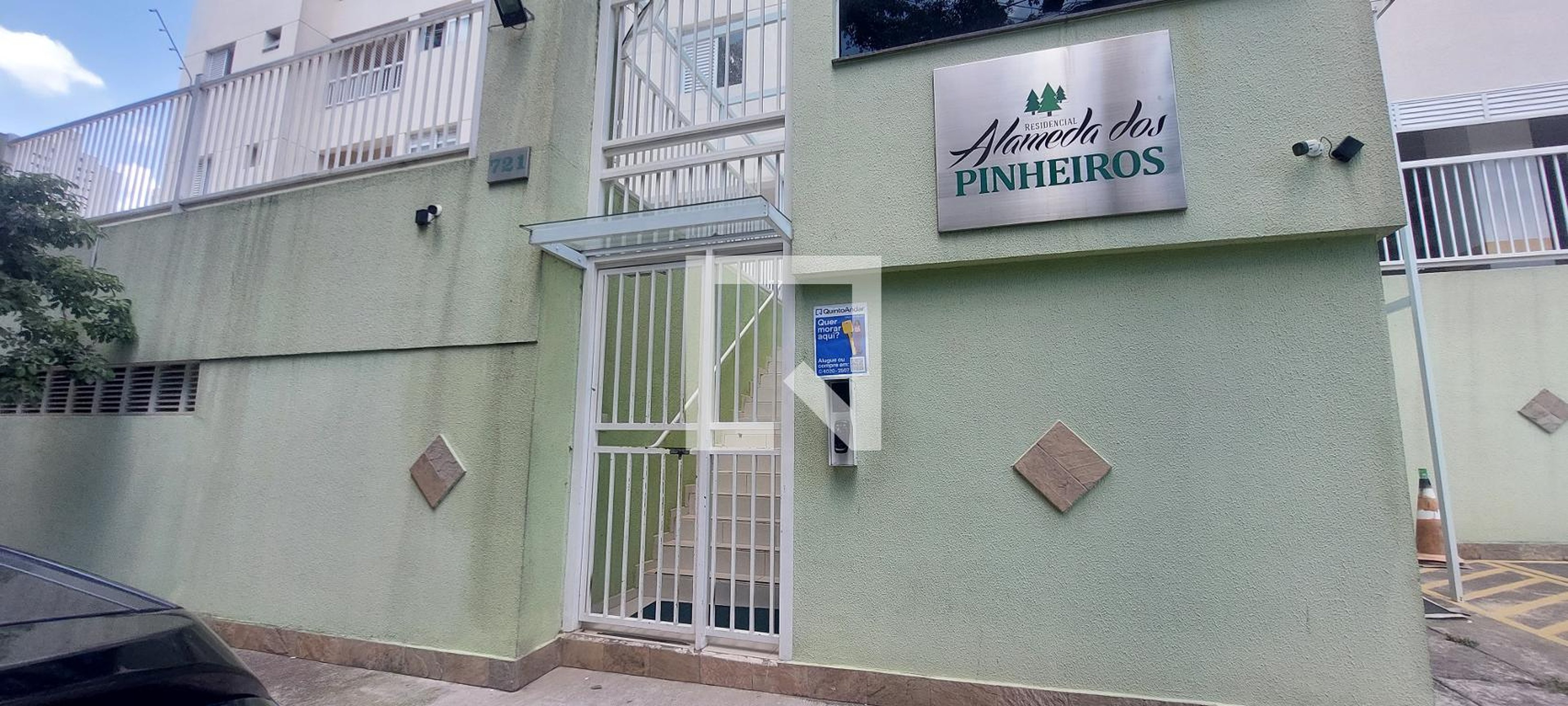 Fachada Condomínio em Alameda dos Pinheiros, 1721