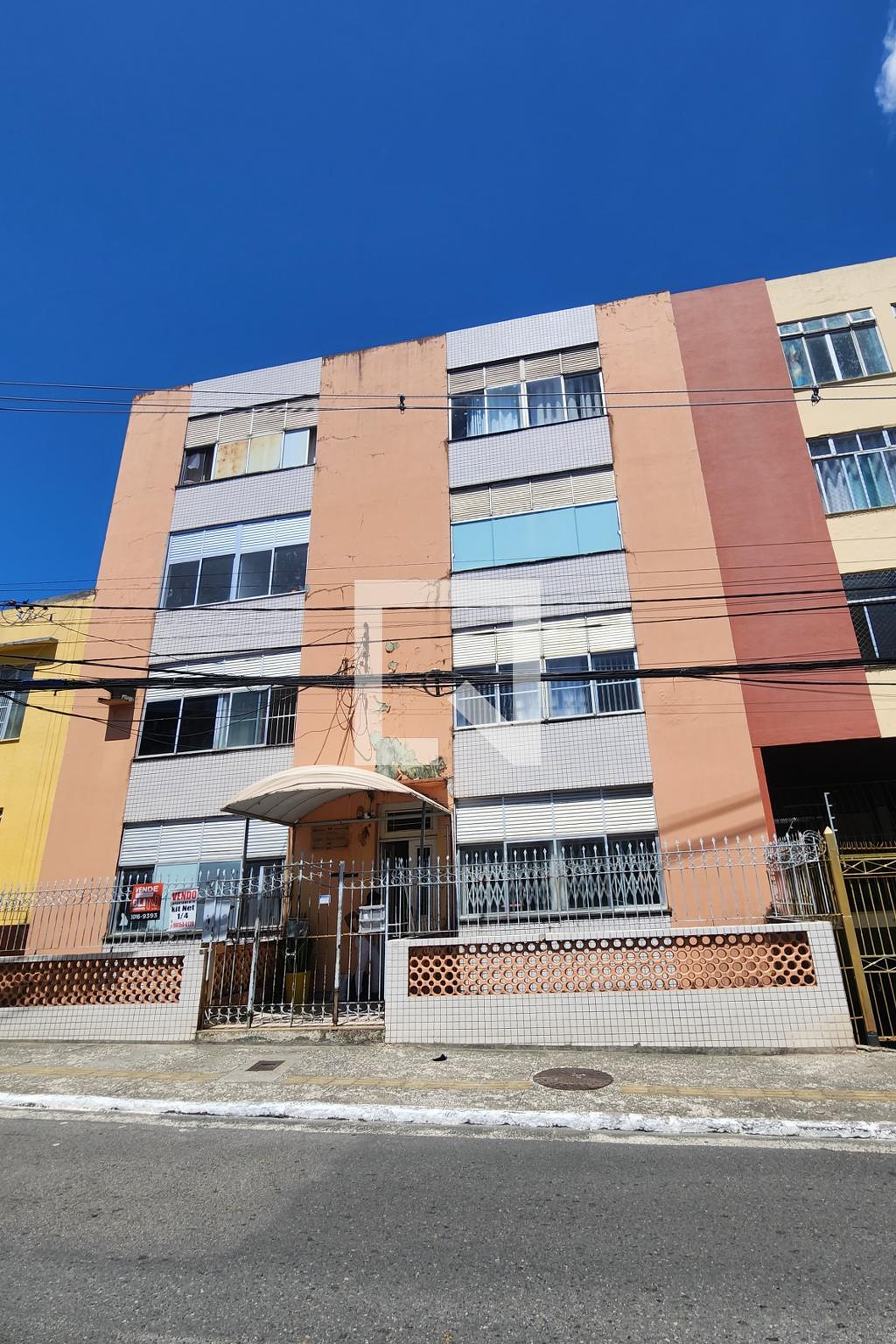 Fachada do Prédio Condomínio em Rua José Duarte, 246