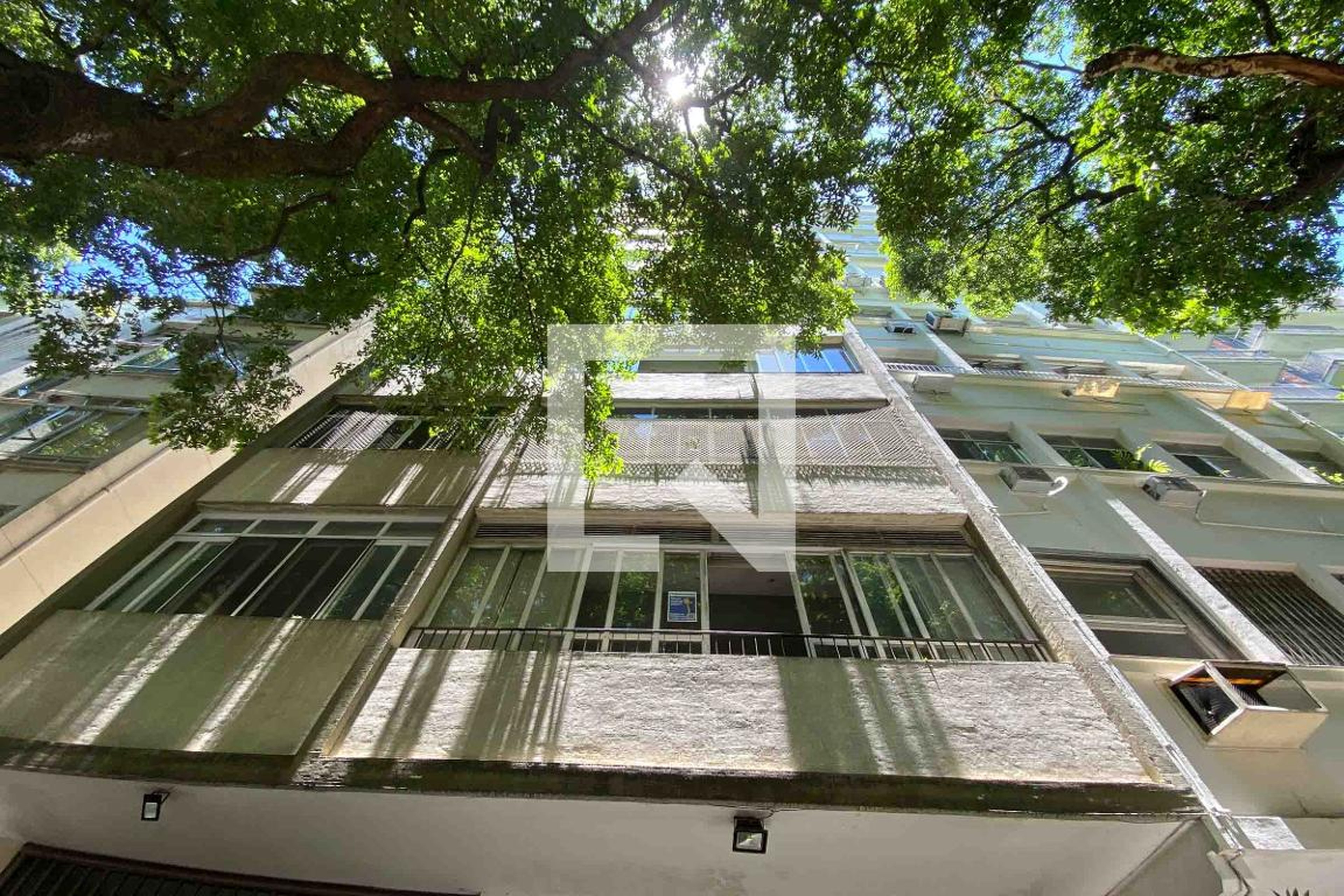 Fachada Edificio 27 De Janeiro