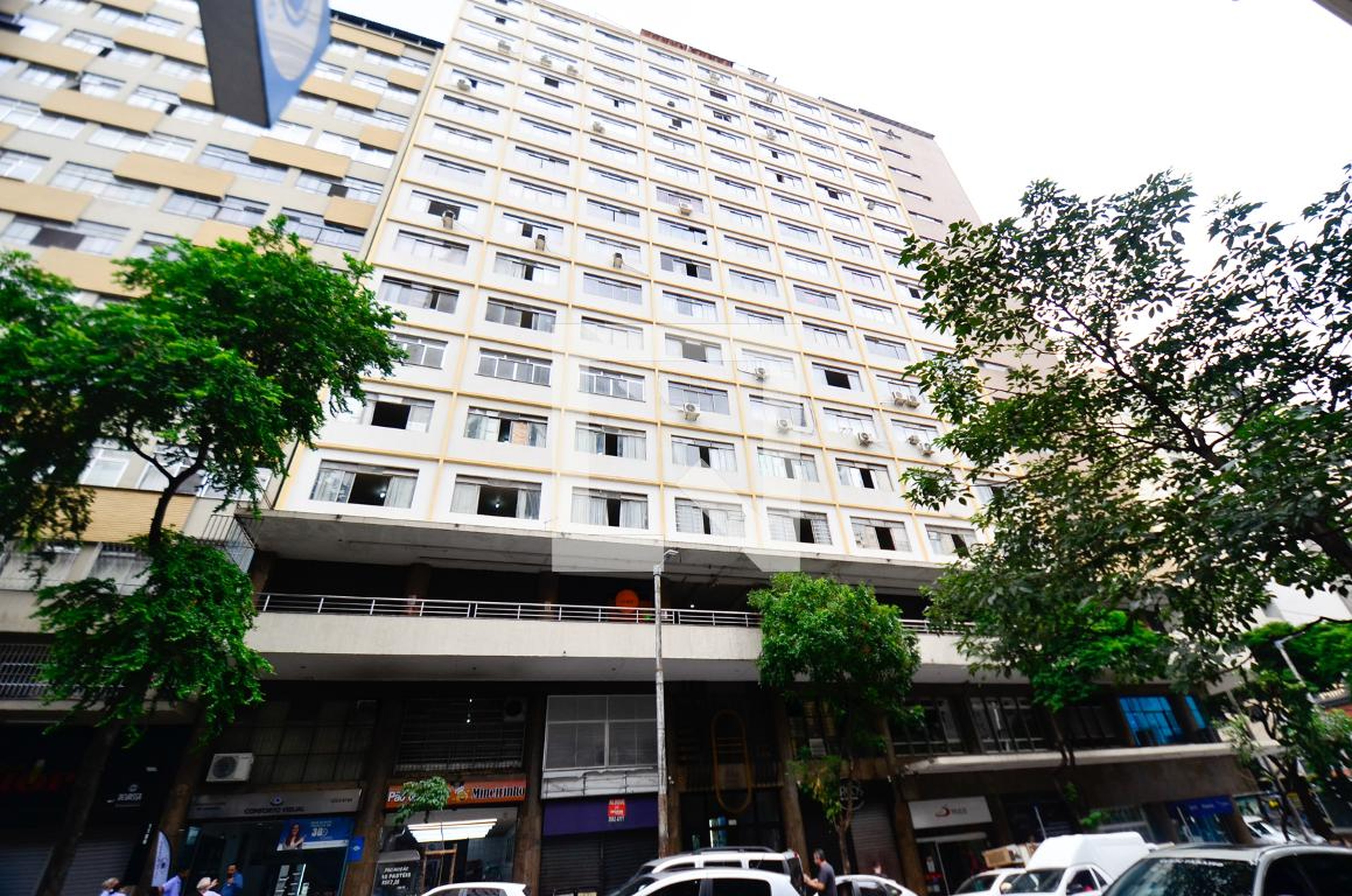 Fachada Condomínio em Rua da Bahia, 1148