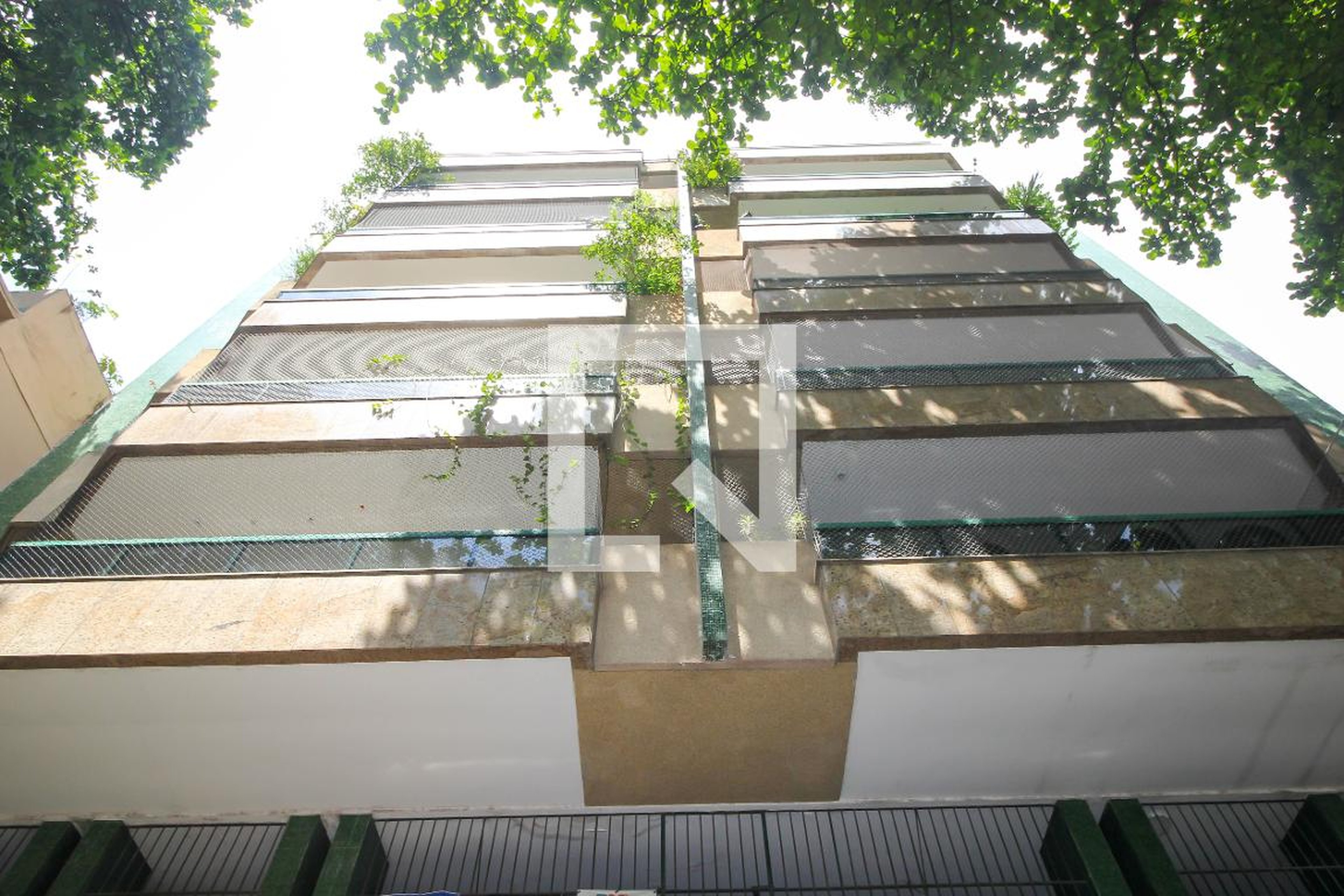 Fachada do Prédio Condomínio Portillo