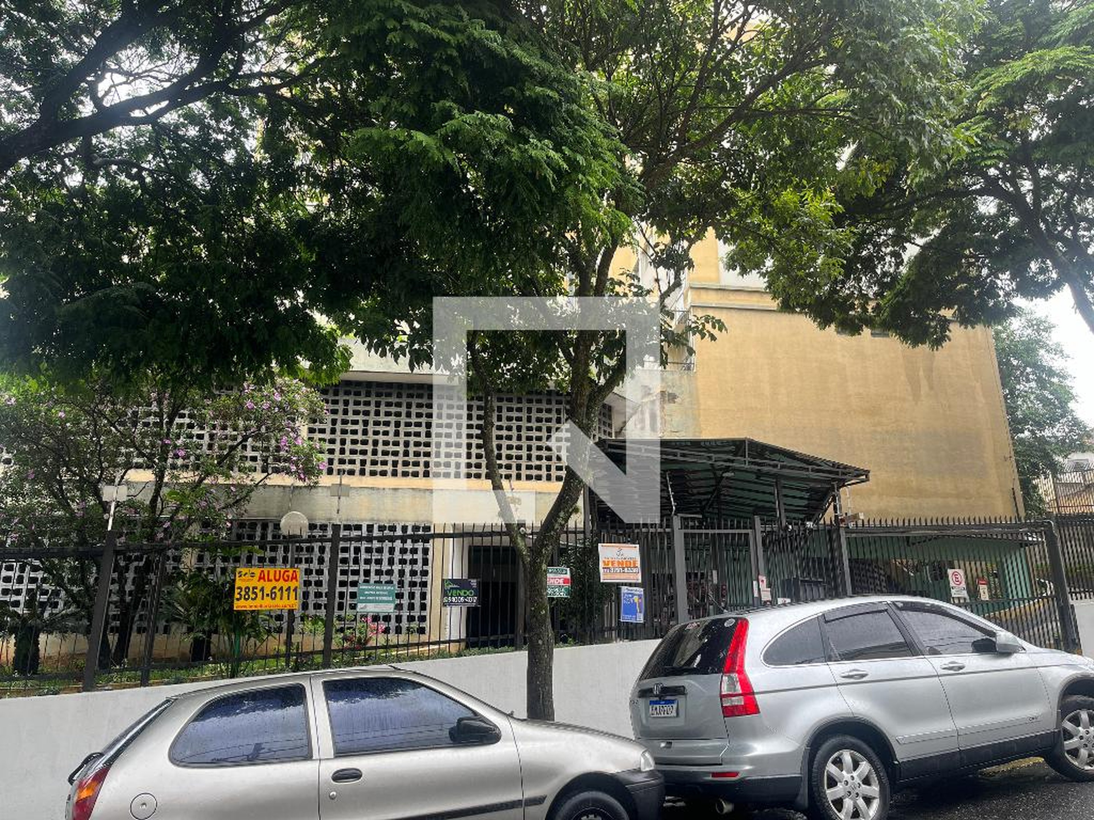 Fachada do Prédio Condomínio Madrigais