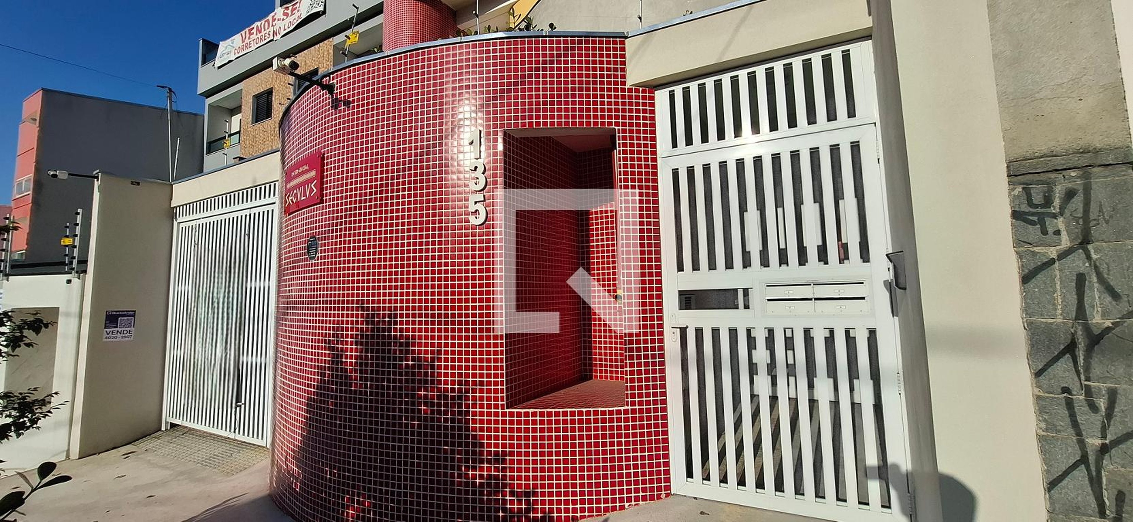 Fachada Condomínio em Rua Nossa Senhora de Fátima, 135