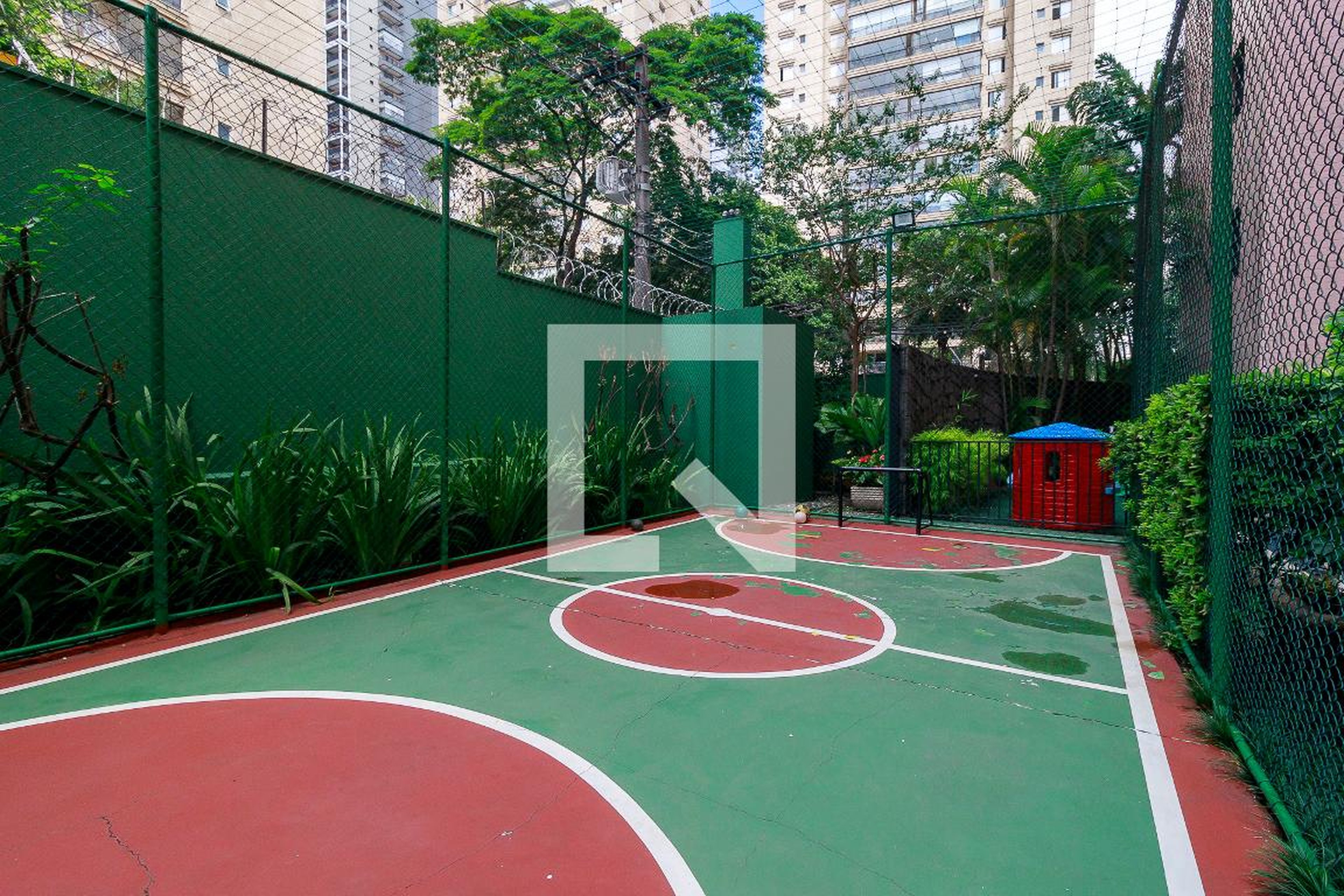 Quadra Esportiva - Edifício Parc de Paris