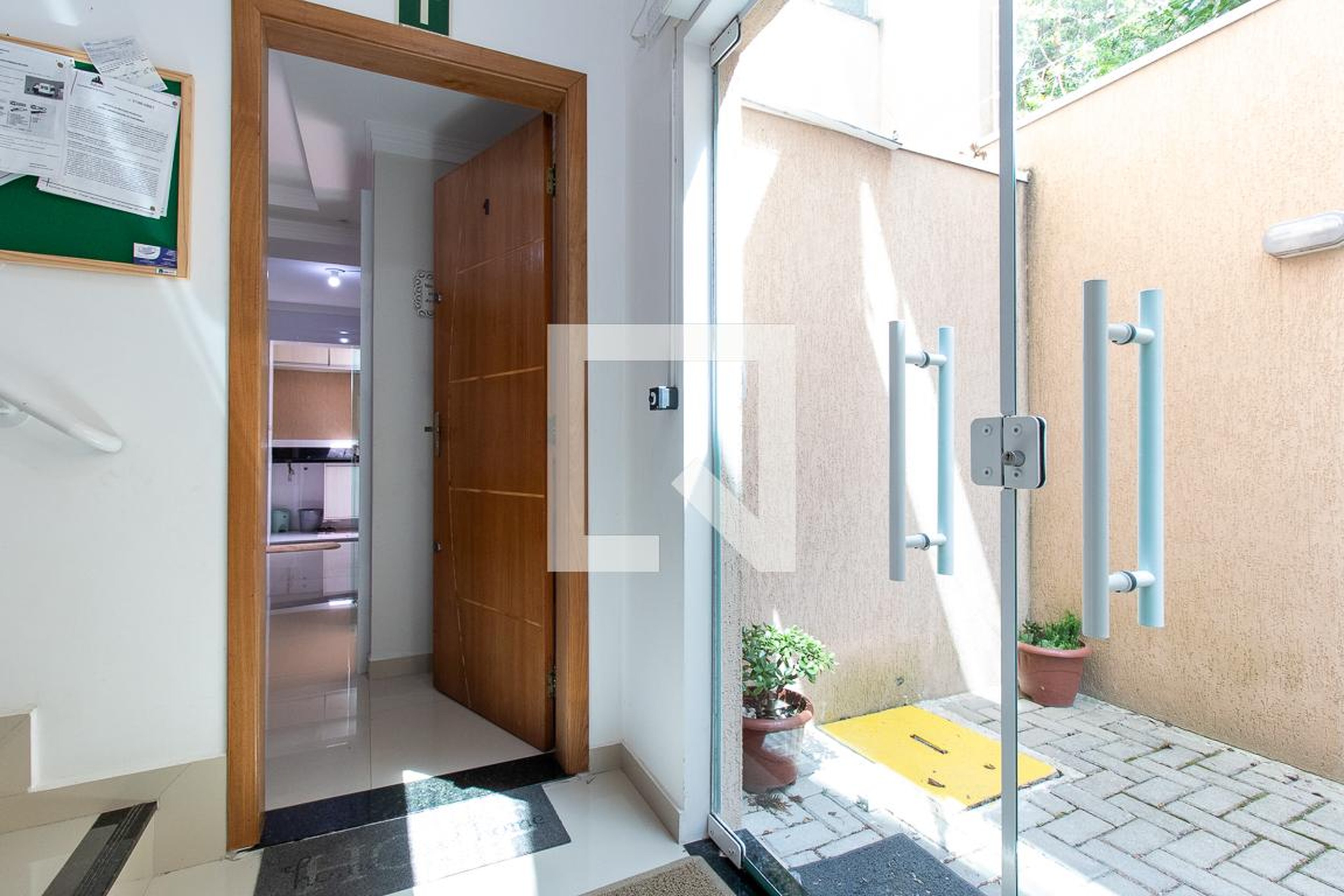 Hall de entrada Condomínio Urano