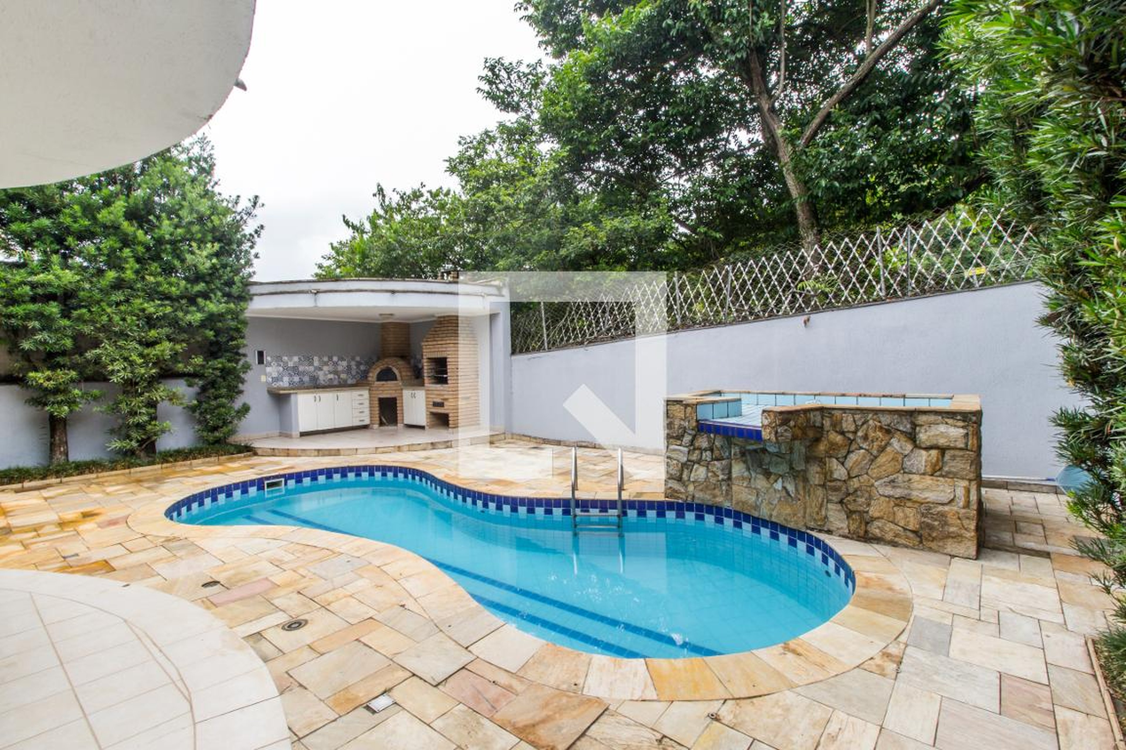 Piscina Residencial Alphaville 09