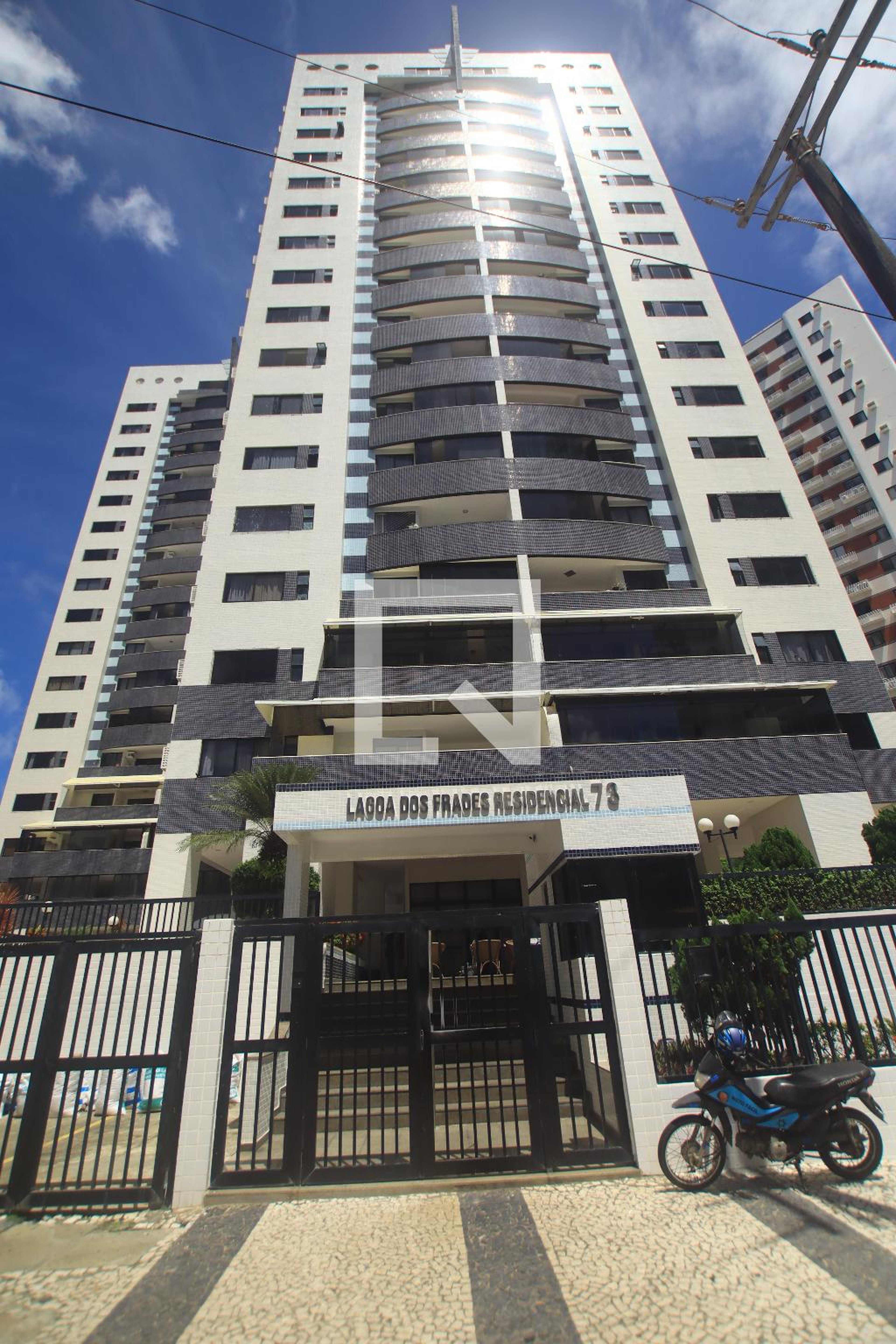 Fachada Condomínio Lagoa dos Frades