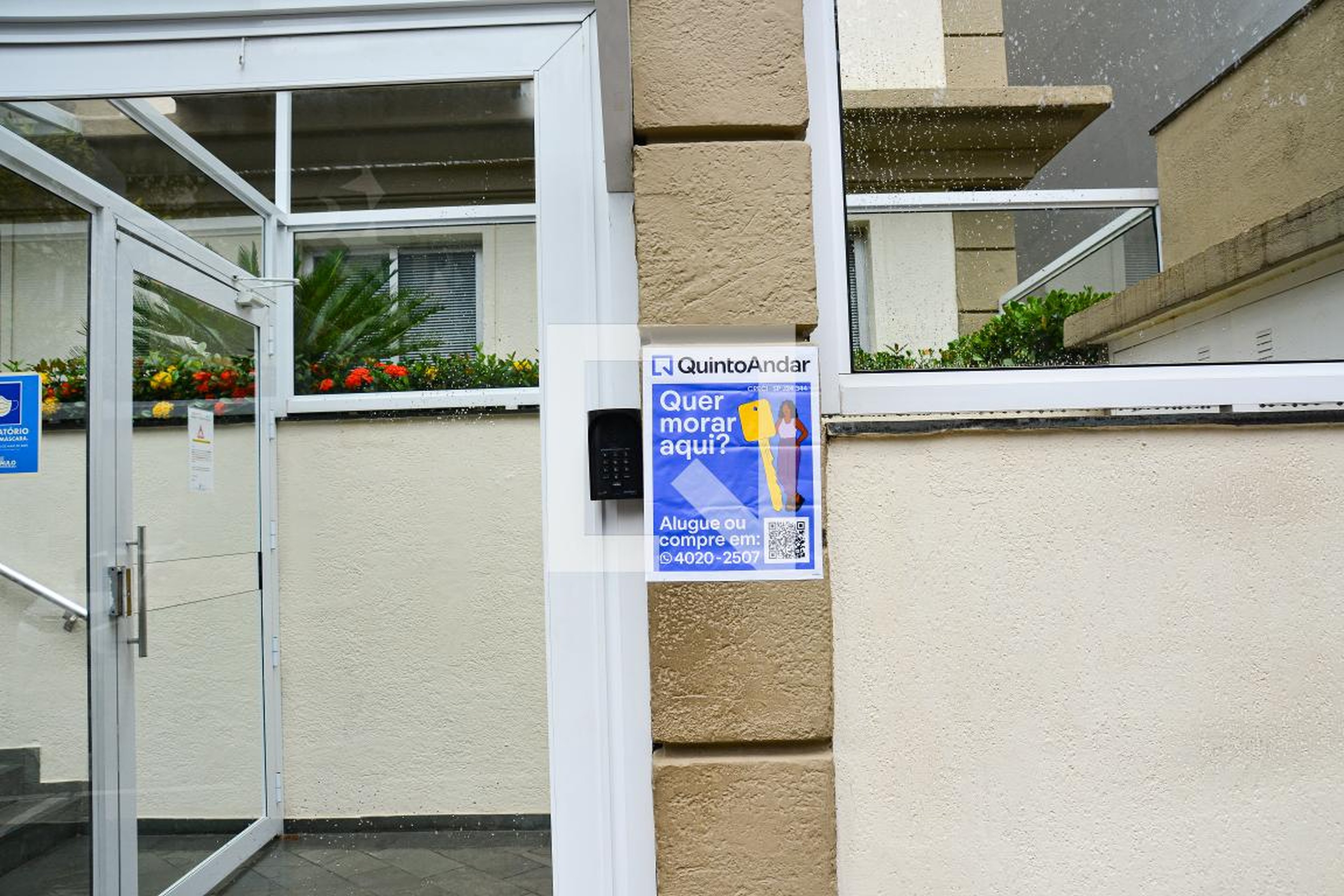 Fachada Condomínio em Alameda Terracota, 250