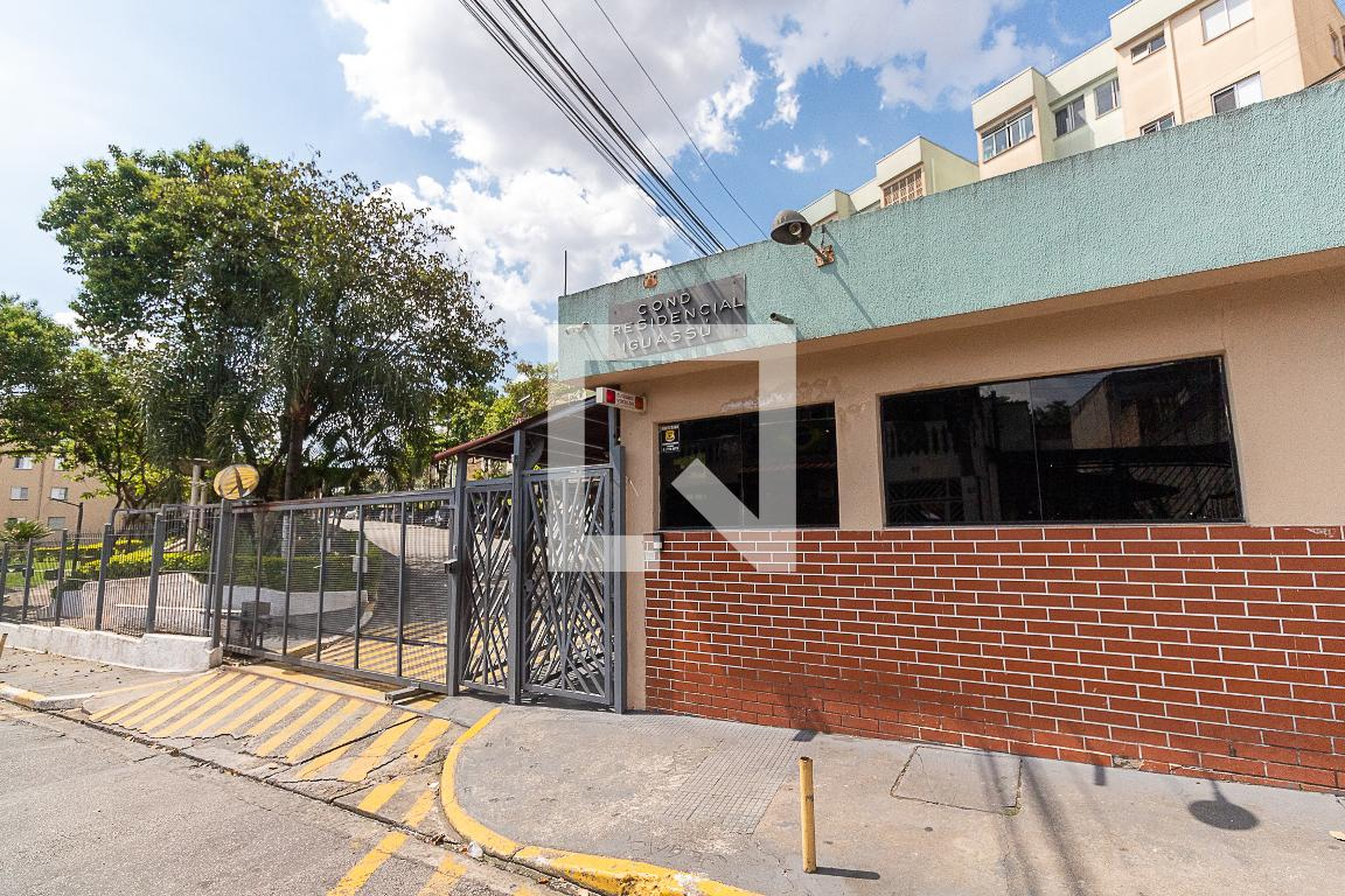 Fachada do Prédio Condomínio em Rua Nova Palmeira, 605